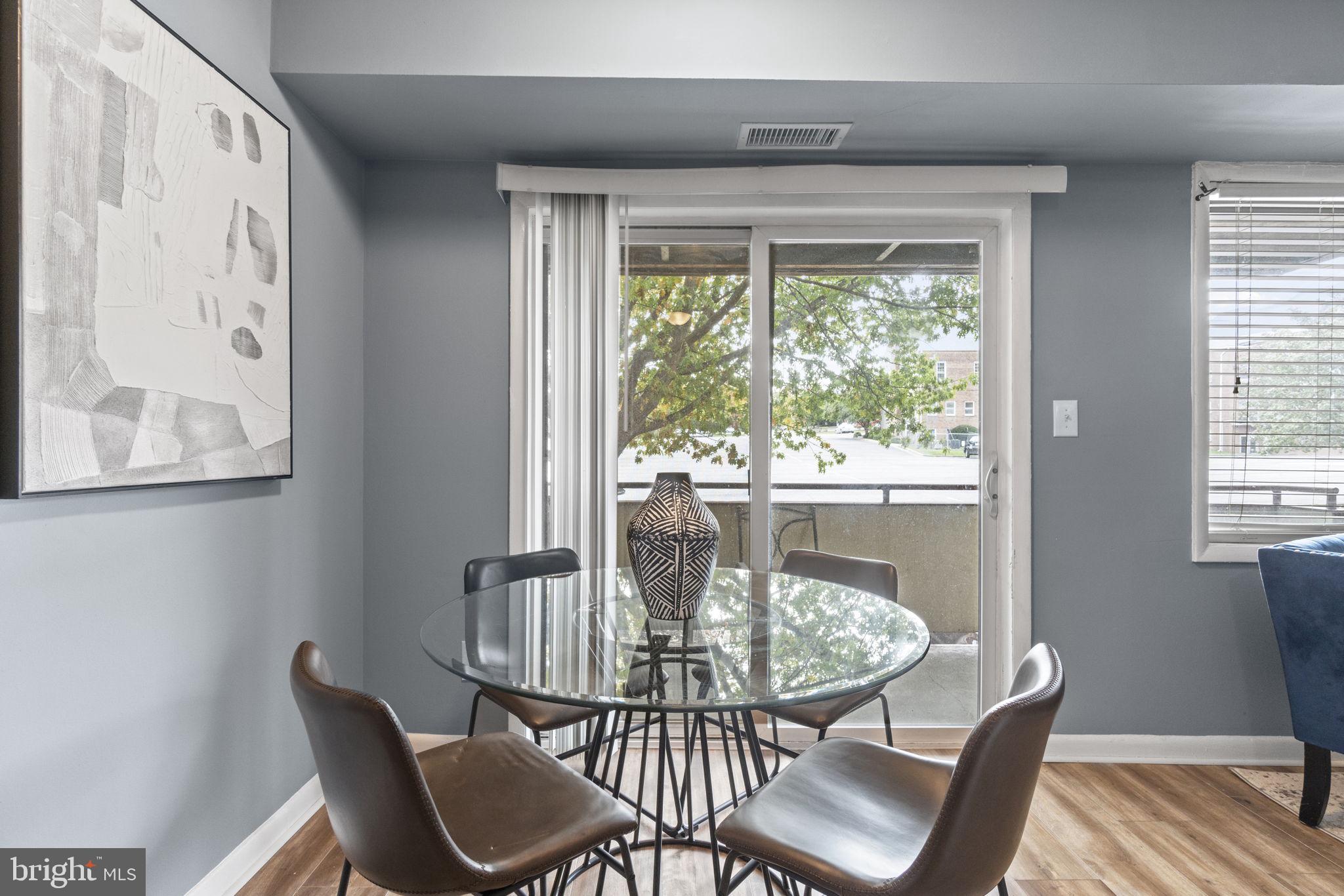 HUNTINGTON WALK - Residential