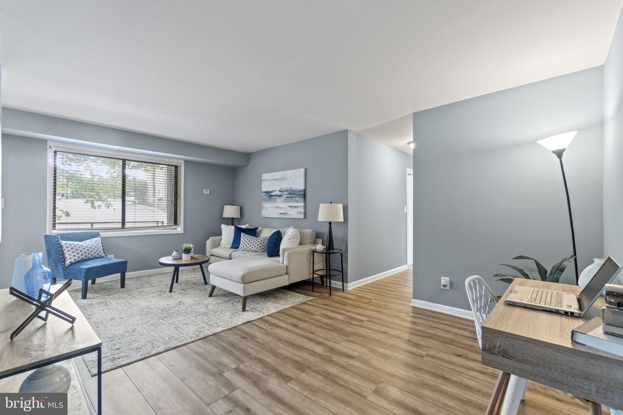 HUNTINGTON WALK - Residential