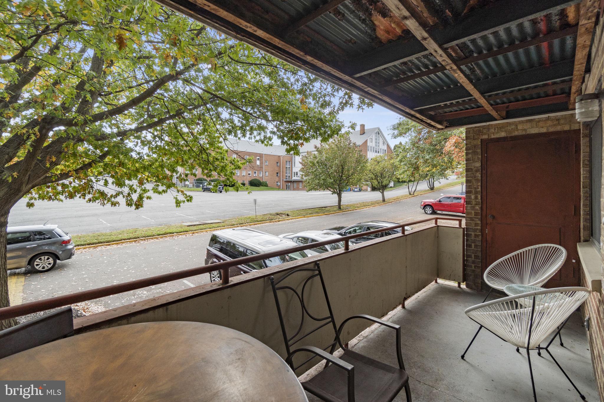 HUNTINGTON WALK - Residential