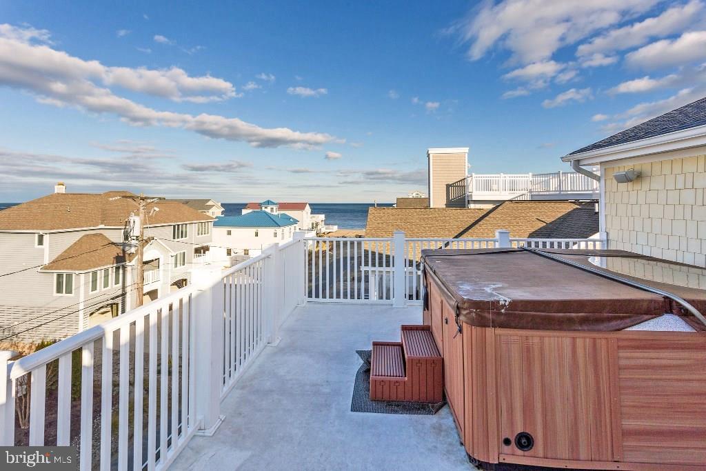 INDIAN BEACH - Residential