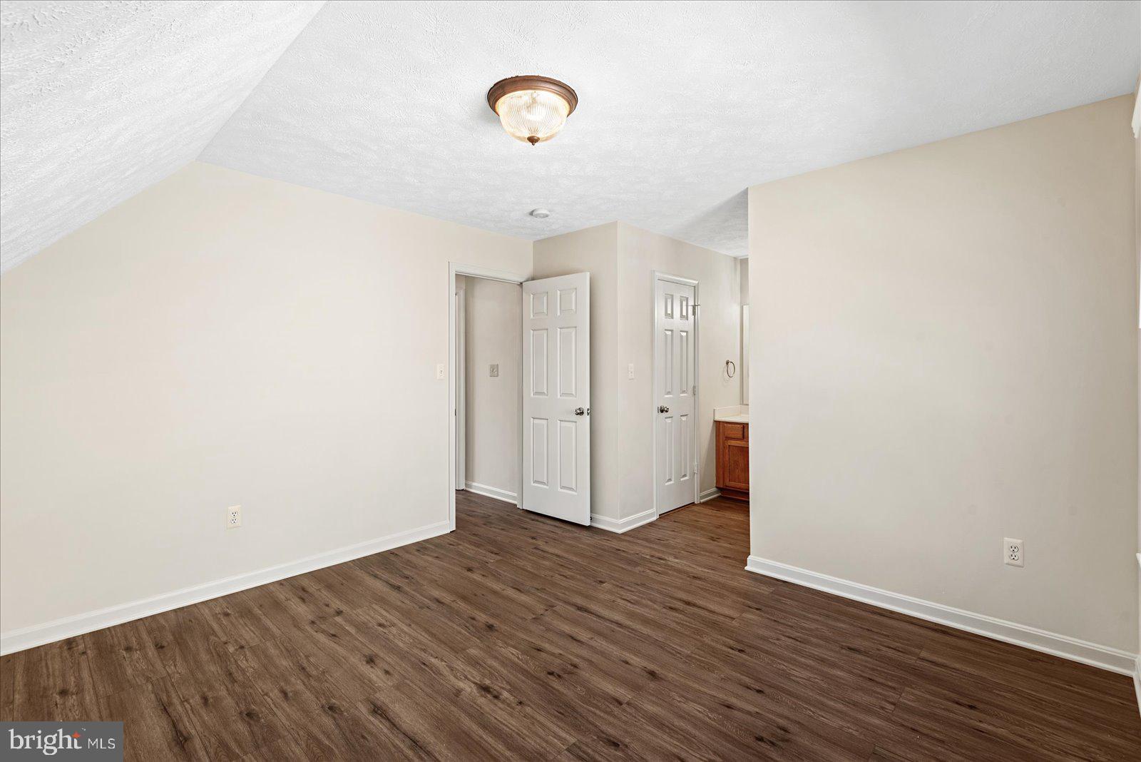 CLASSIC SHORES - Residential