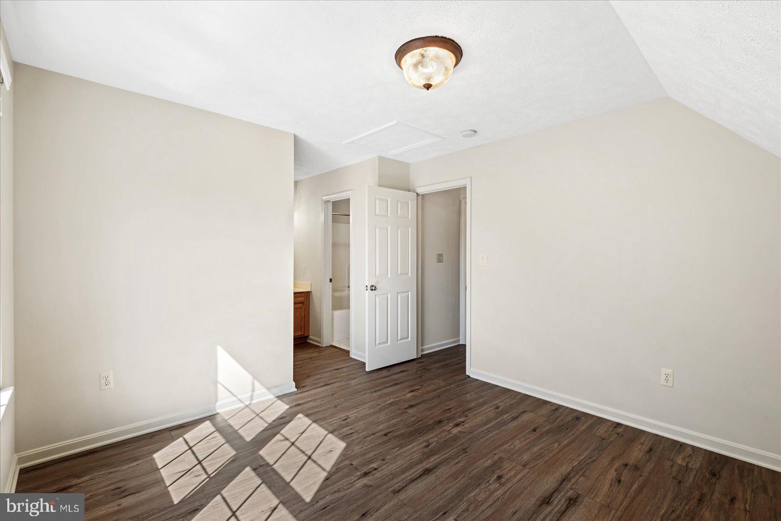 CLASSIC SHORES - Residential