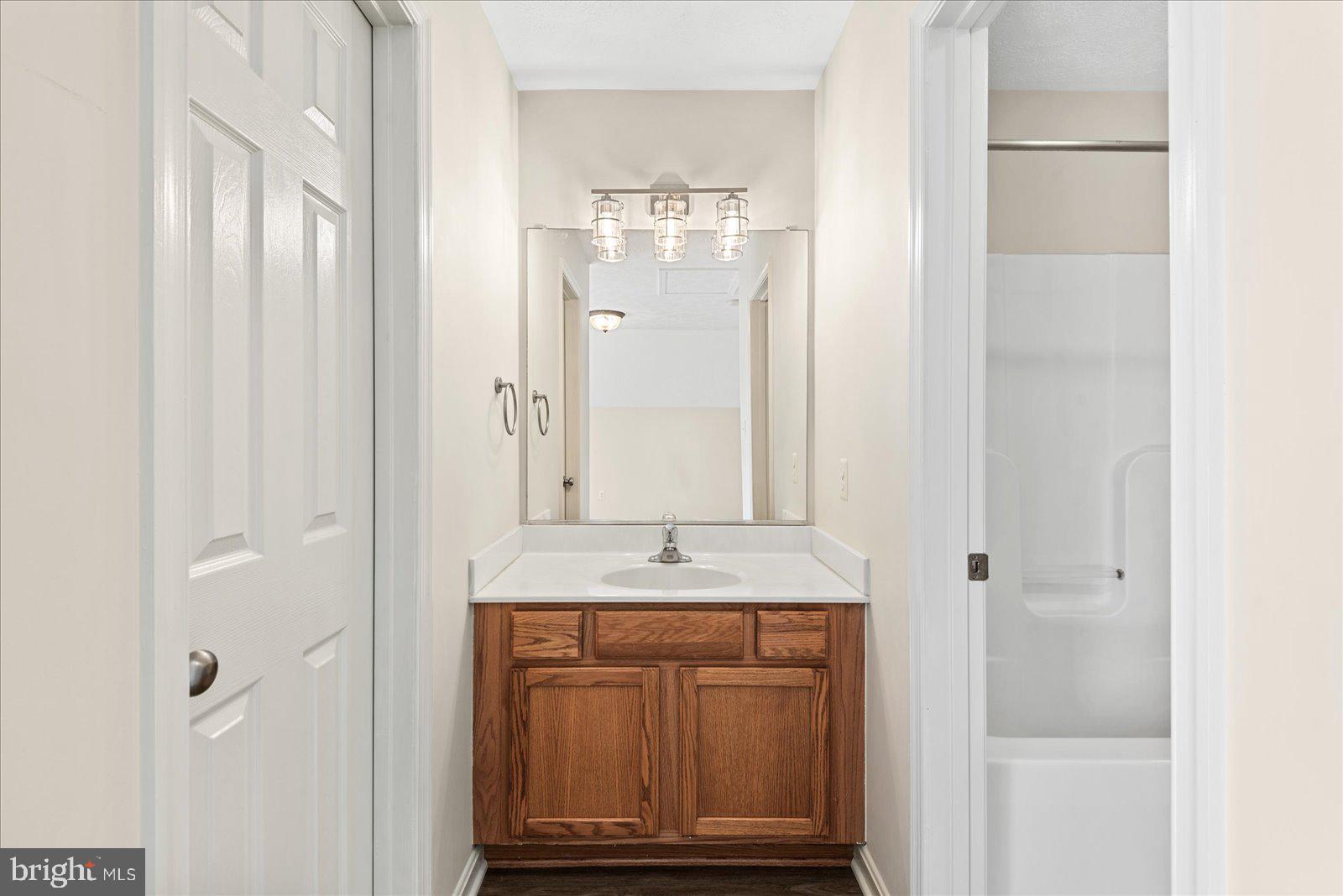 CLASSIC SHORES - Residential