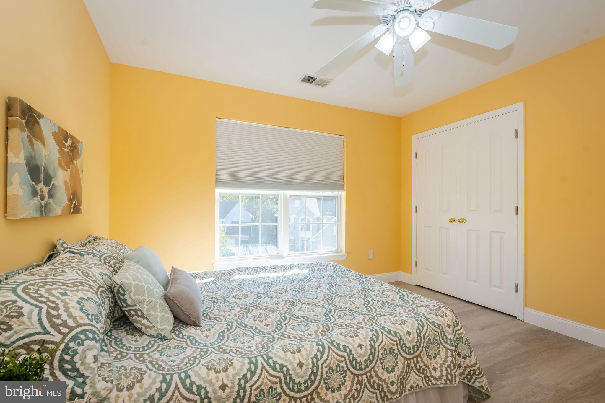 LYNDWOOD MANOR - Residential