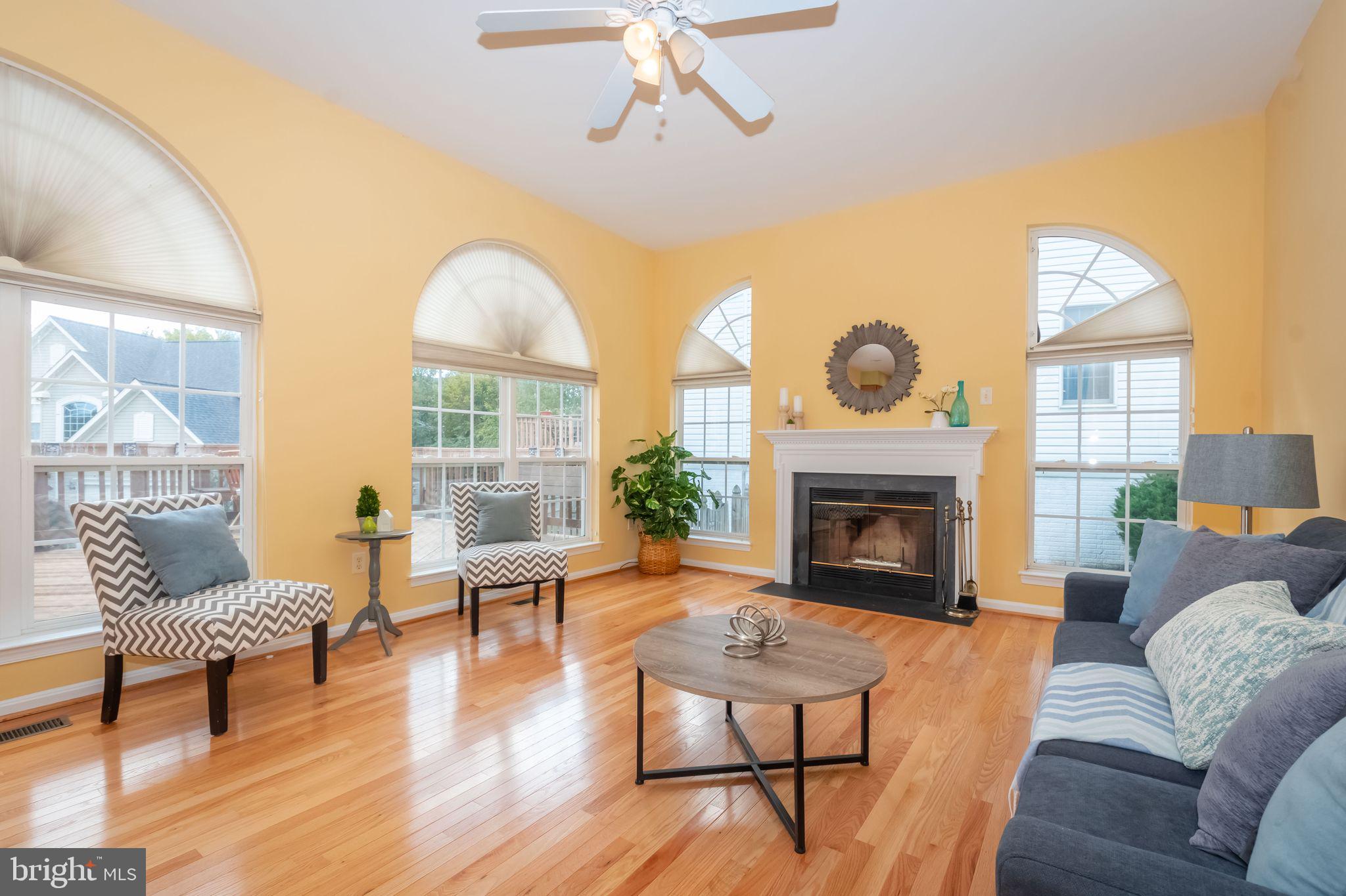 LYNDWOOD MANOR - Residential