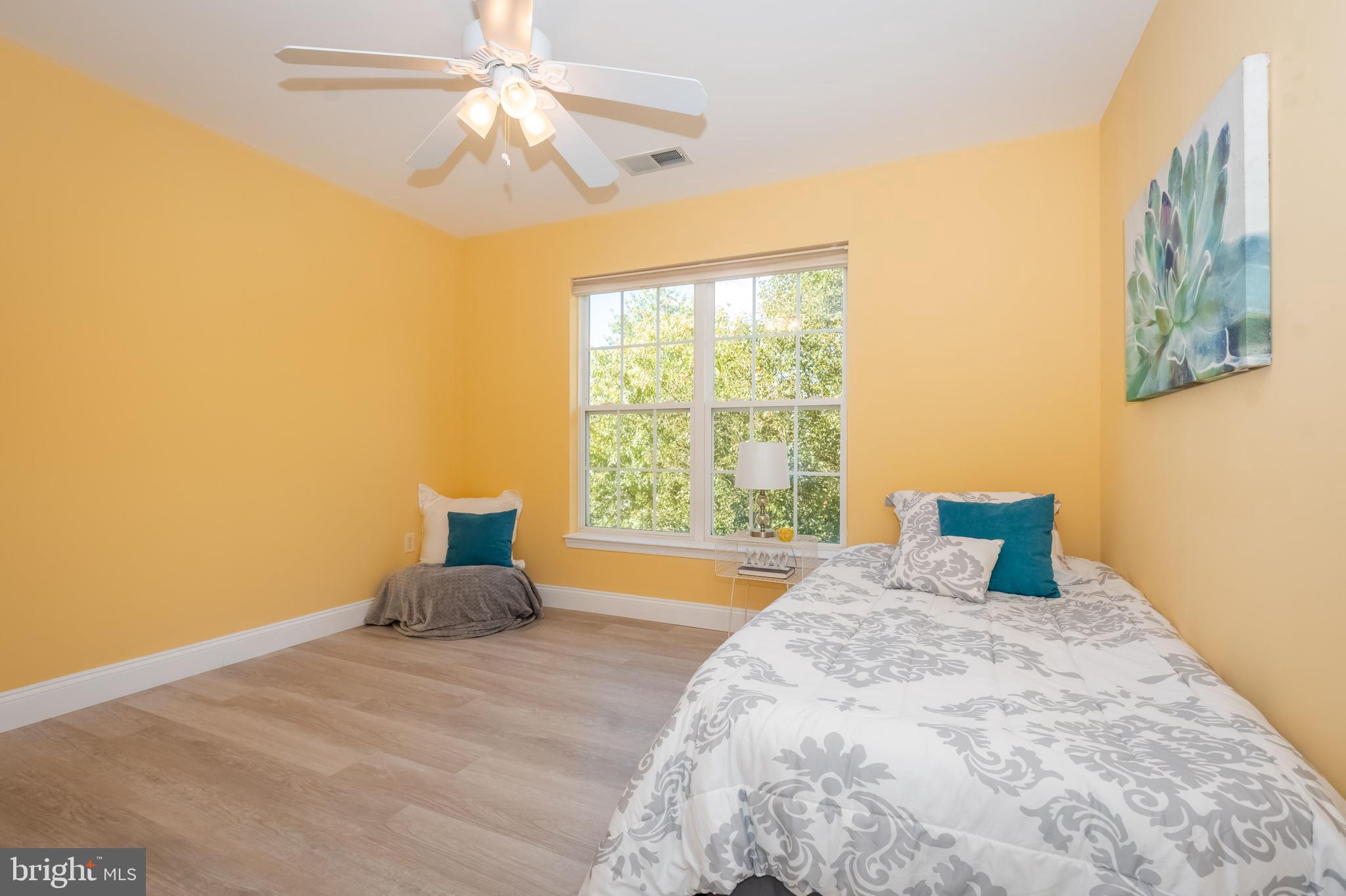 LYNDWOOD MANOR - Residential