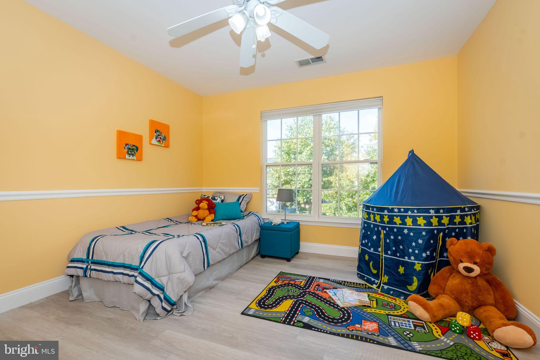 LYNDWOOD MANOR - Residential