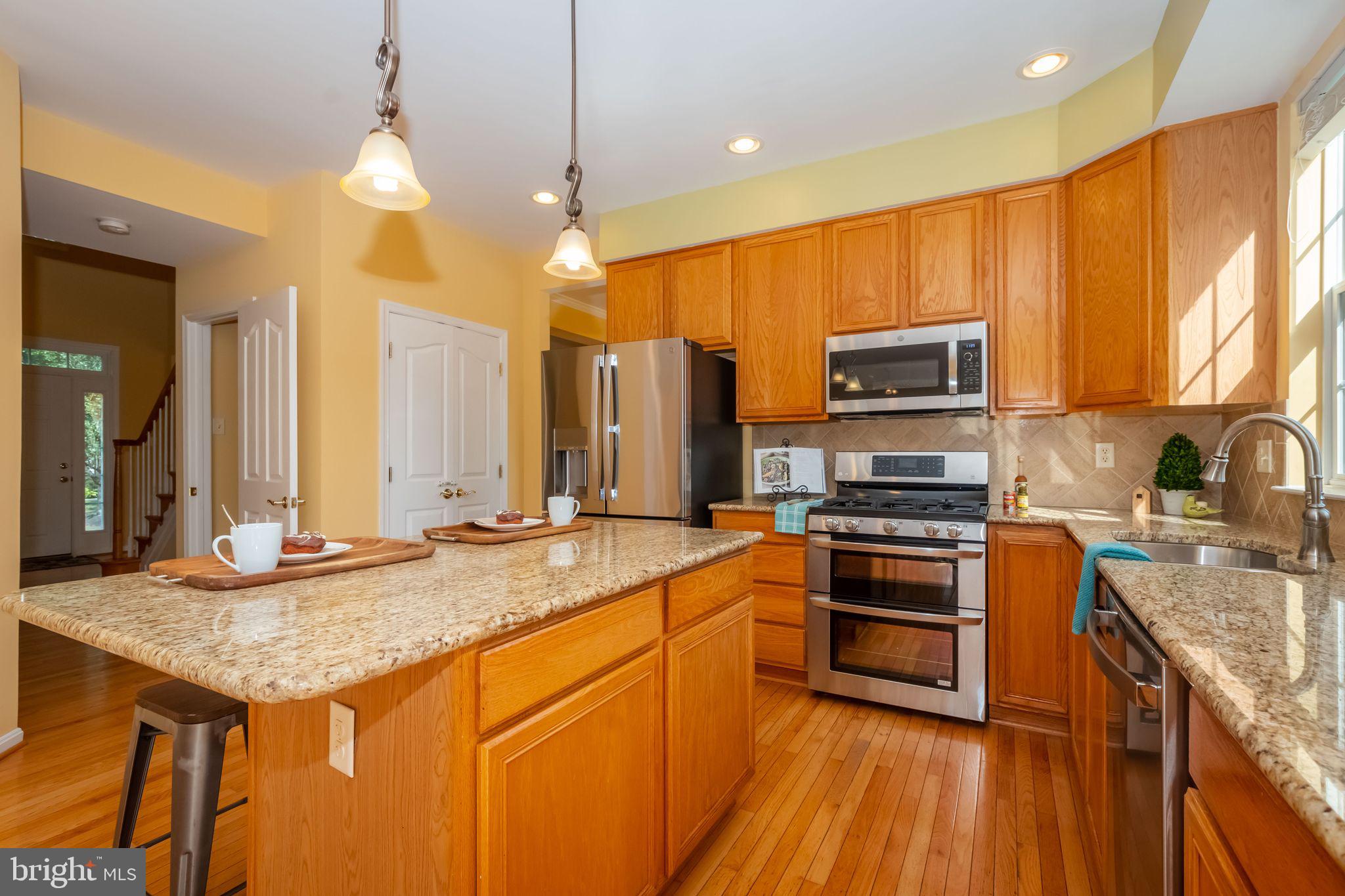 LYNDWOOD MANOR - Residential