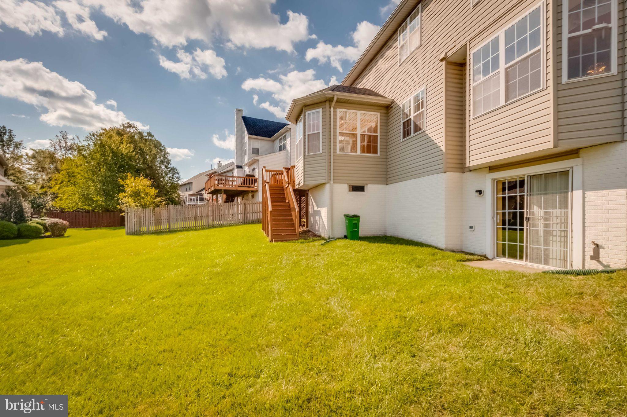 LYNDWOOD MANOR - Residential