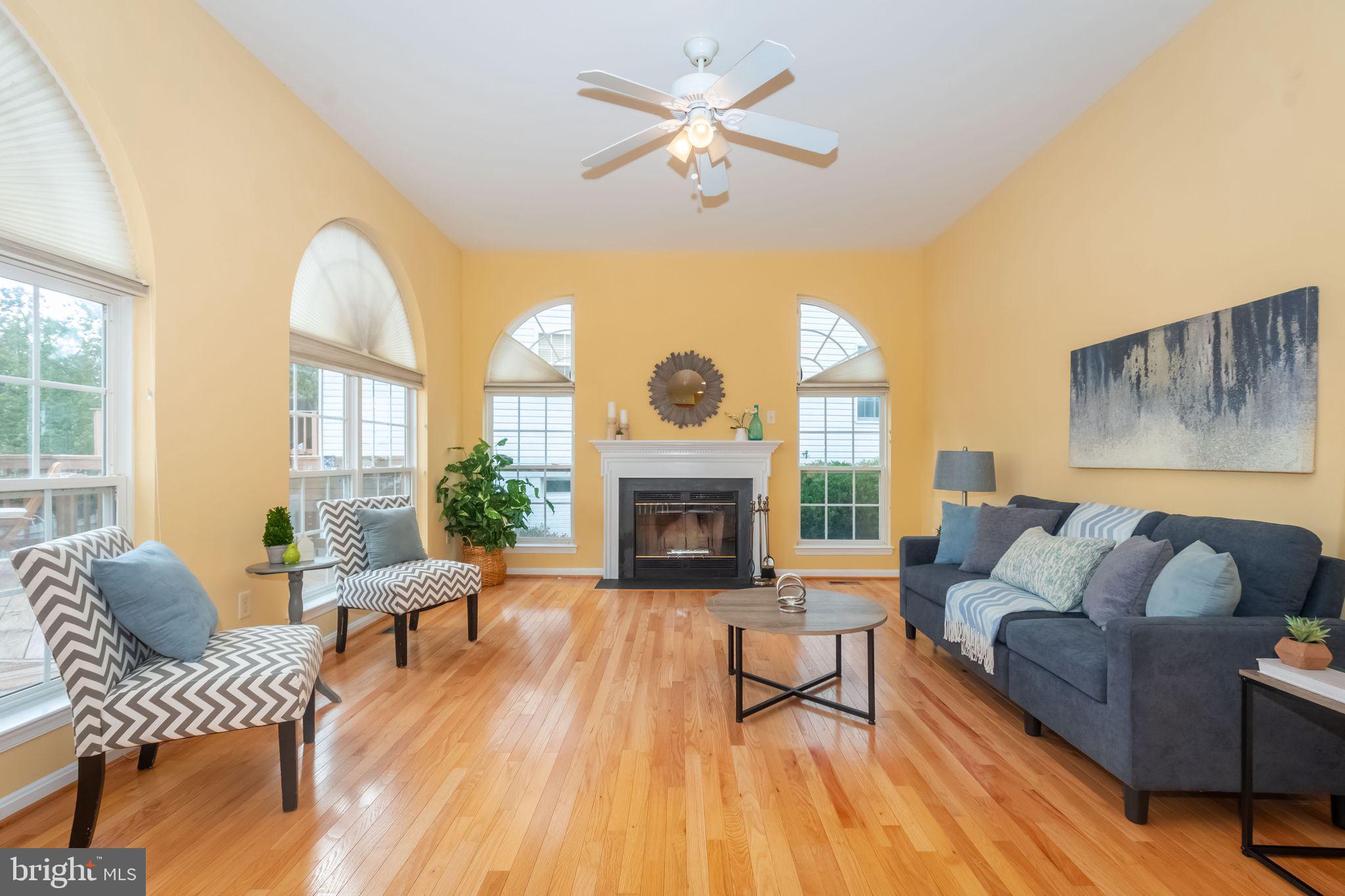 LYNDWOOD MANOR - Residential