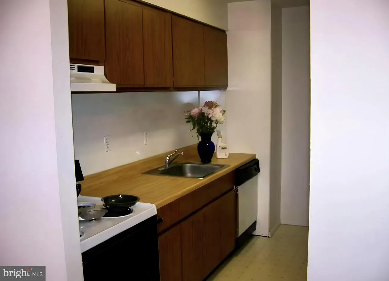 Blue Bell, Pennsylvania 19422, United States, 1 Bedroom Bedrooms, ,1 BathroomBathrooms,Residential,Contingent,30749