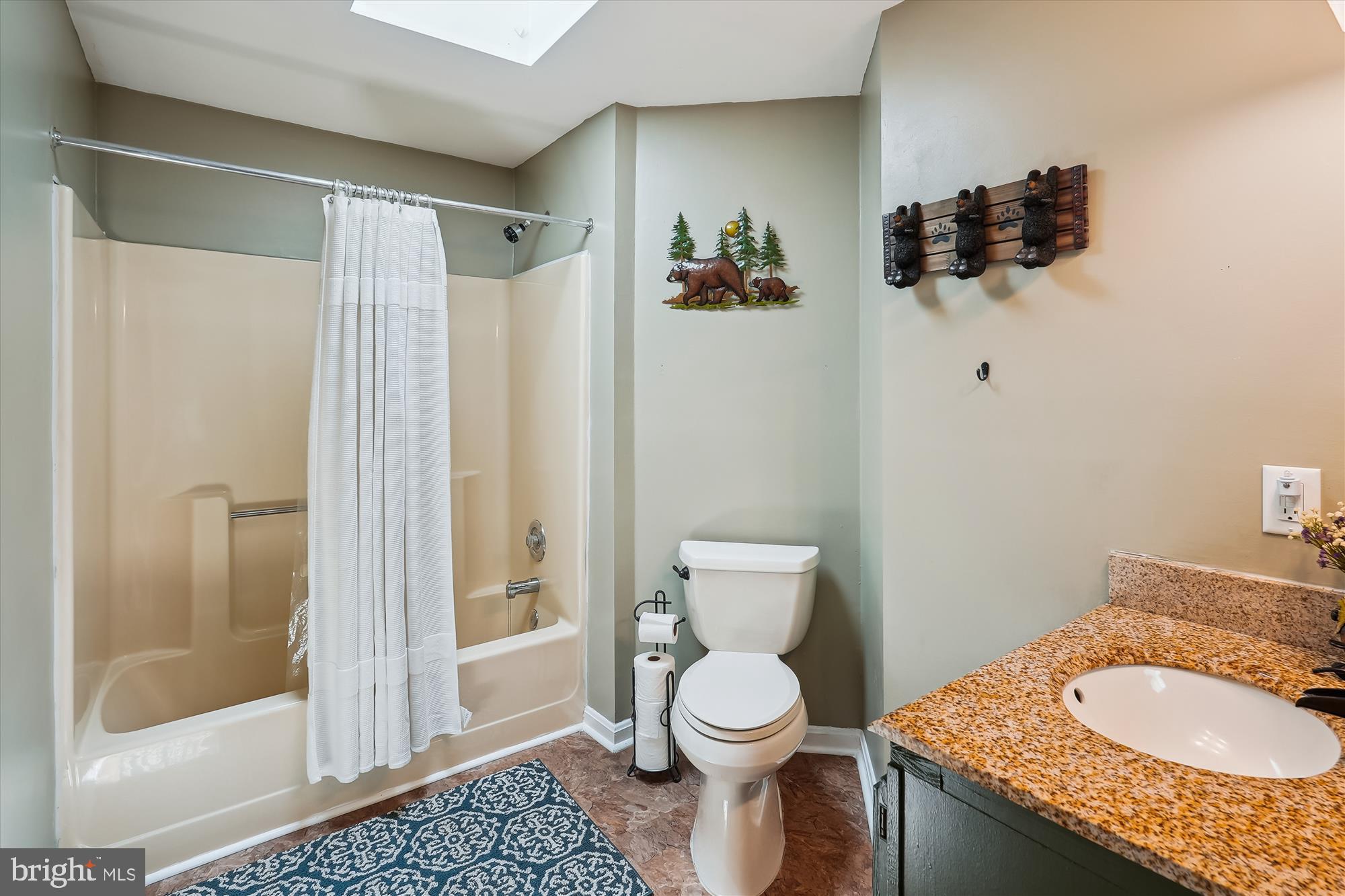 SKYLINE ORCHARDS - Residential