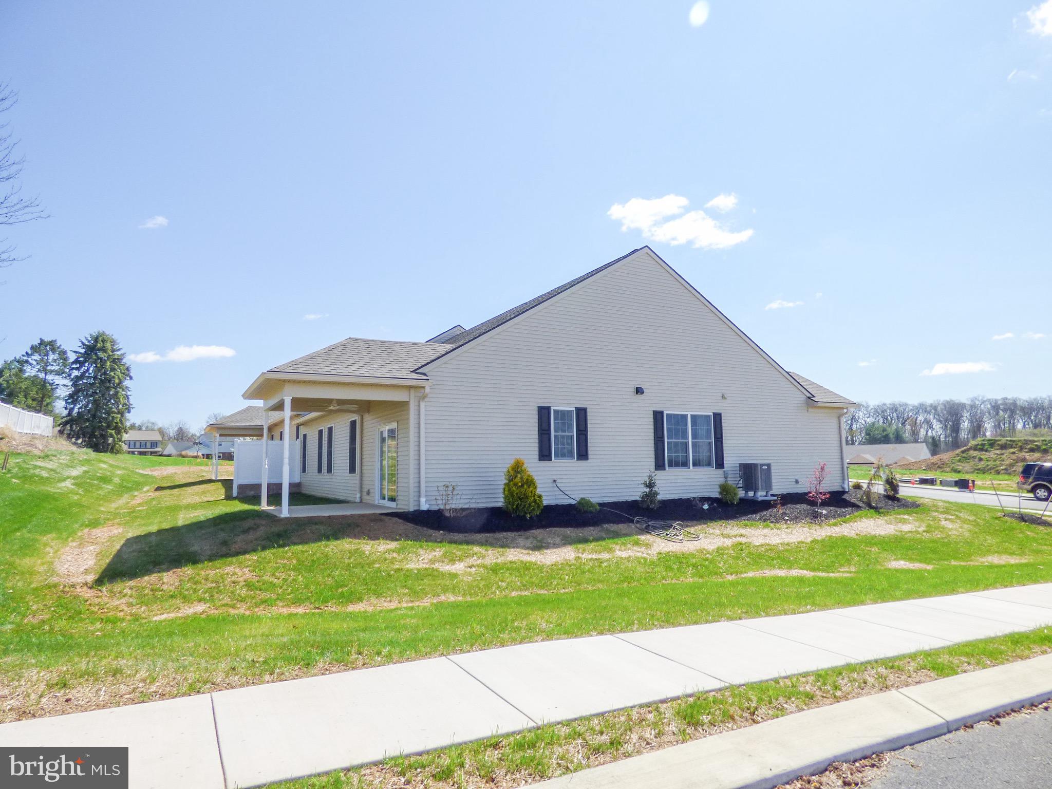 624 BLUFF STONE DR LOT 10