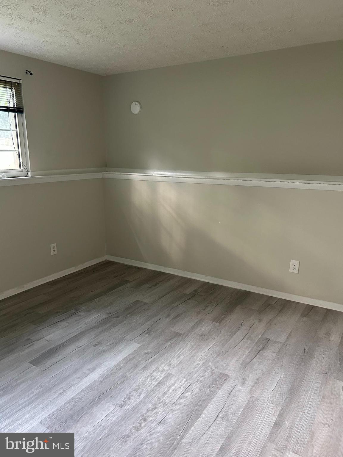 FOX MILL ESTATES - Residential Lease