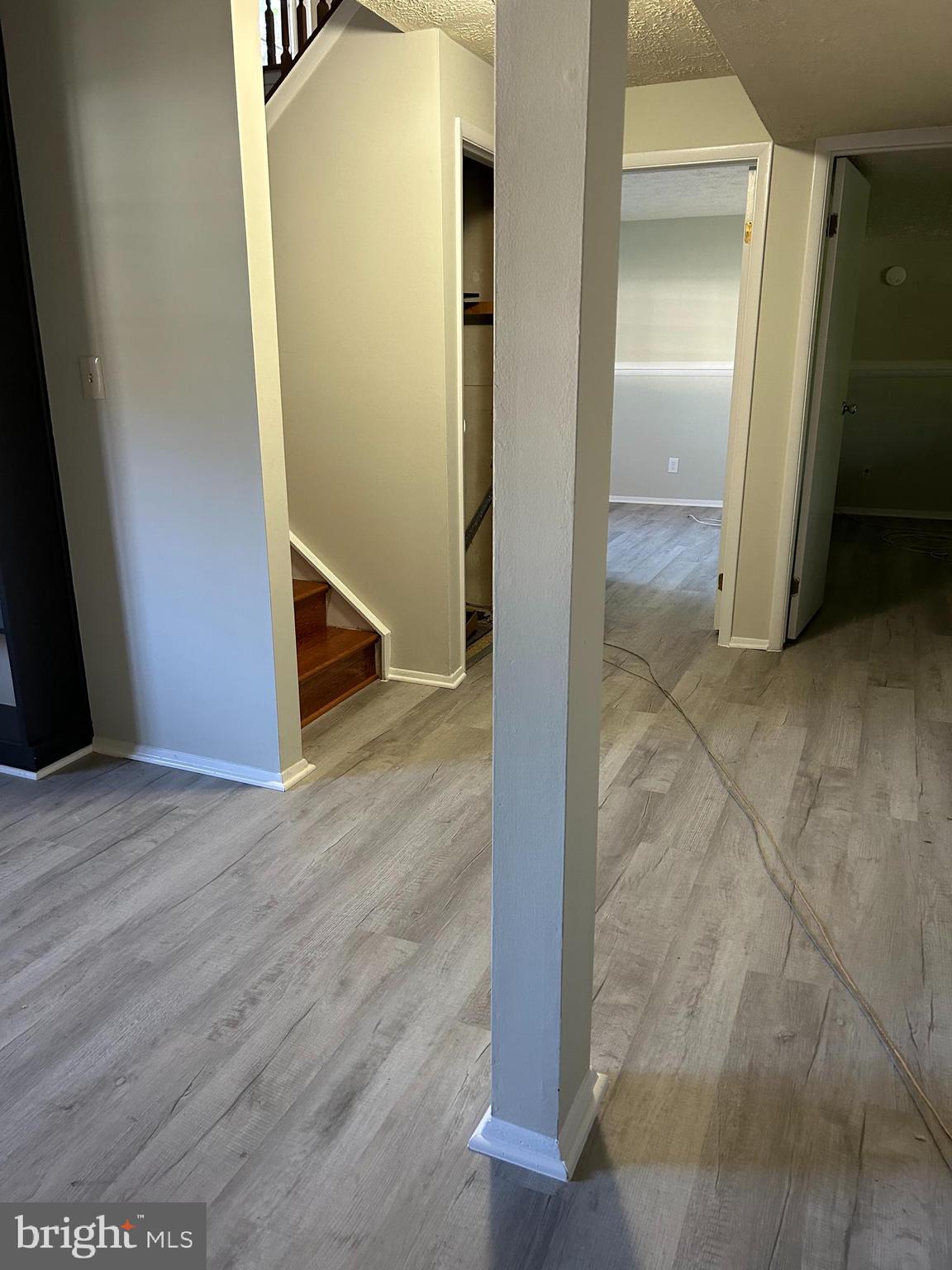 FOX MILL ESTATES - Residential Lease