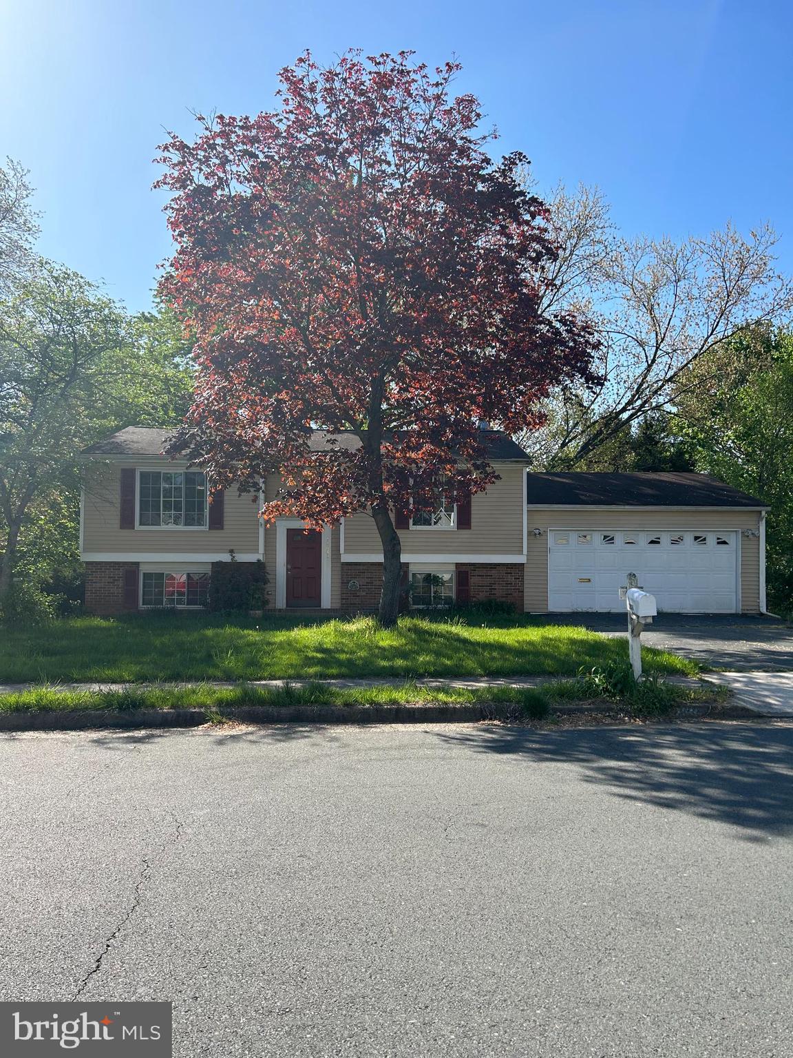 FOX MILL ESTATES - Residential Lease