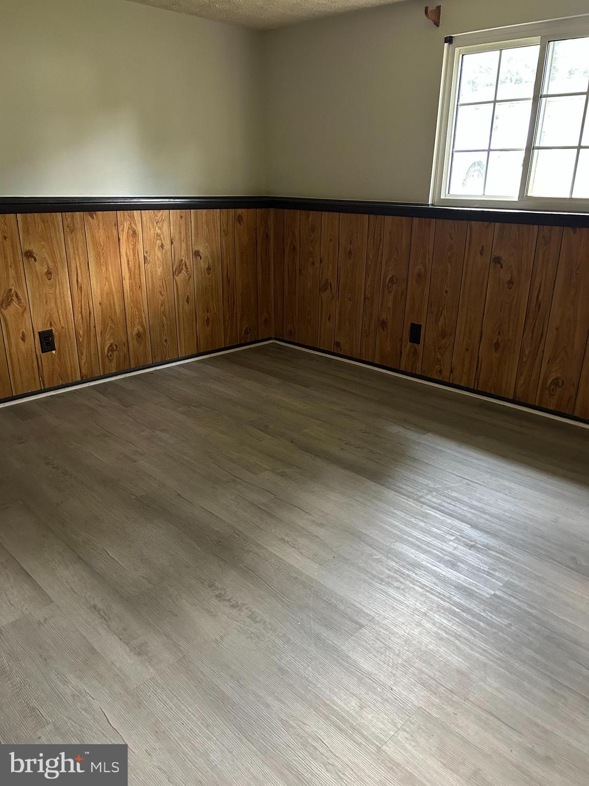 FOX MILL ESTATES - Residential Lease