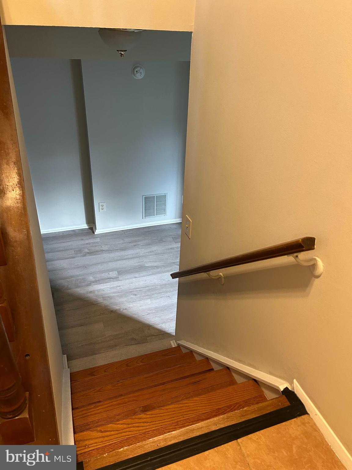 FOX MILL ESTATES - Residential Lease