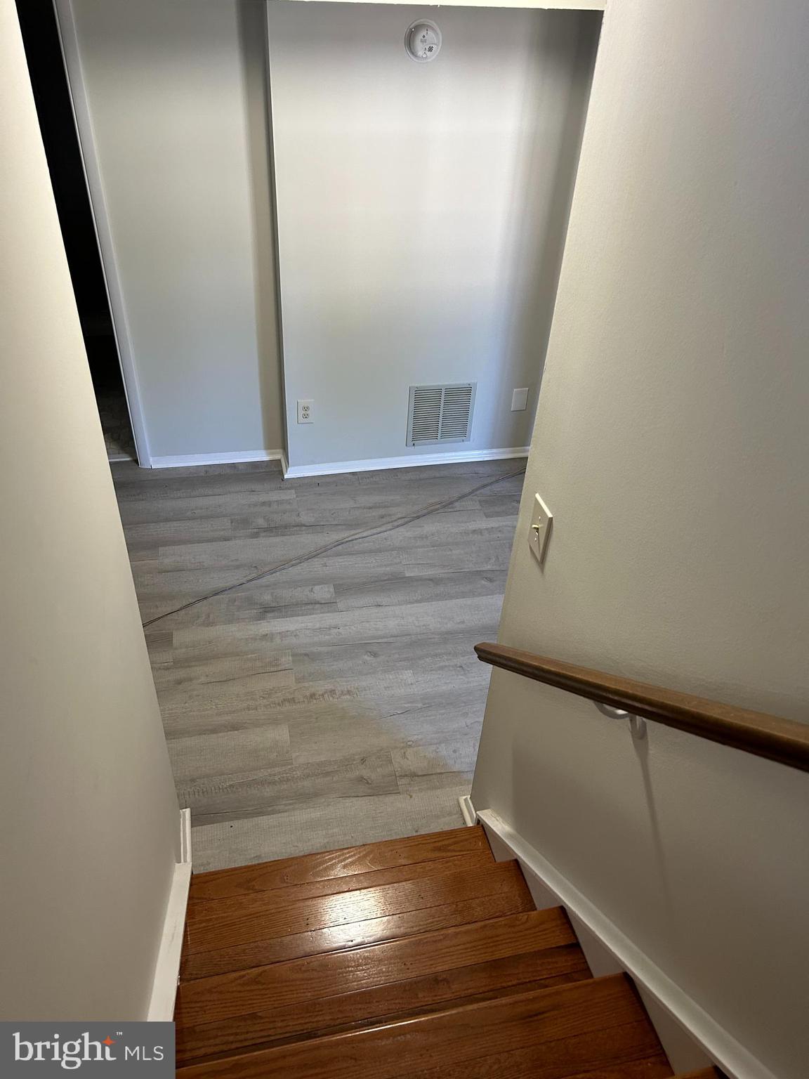 FOX MILL ESTATES - Residential Lease