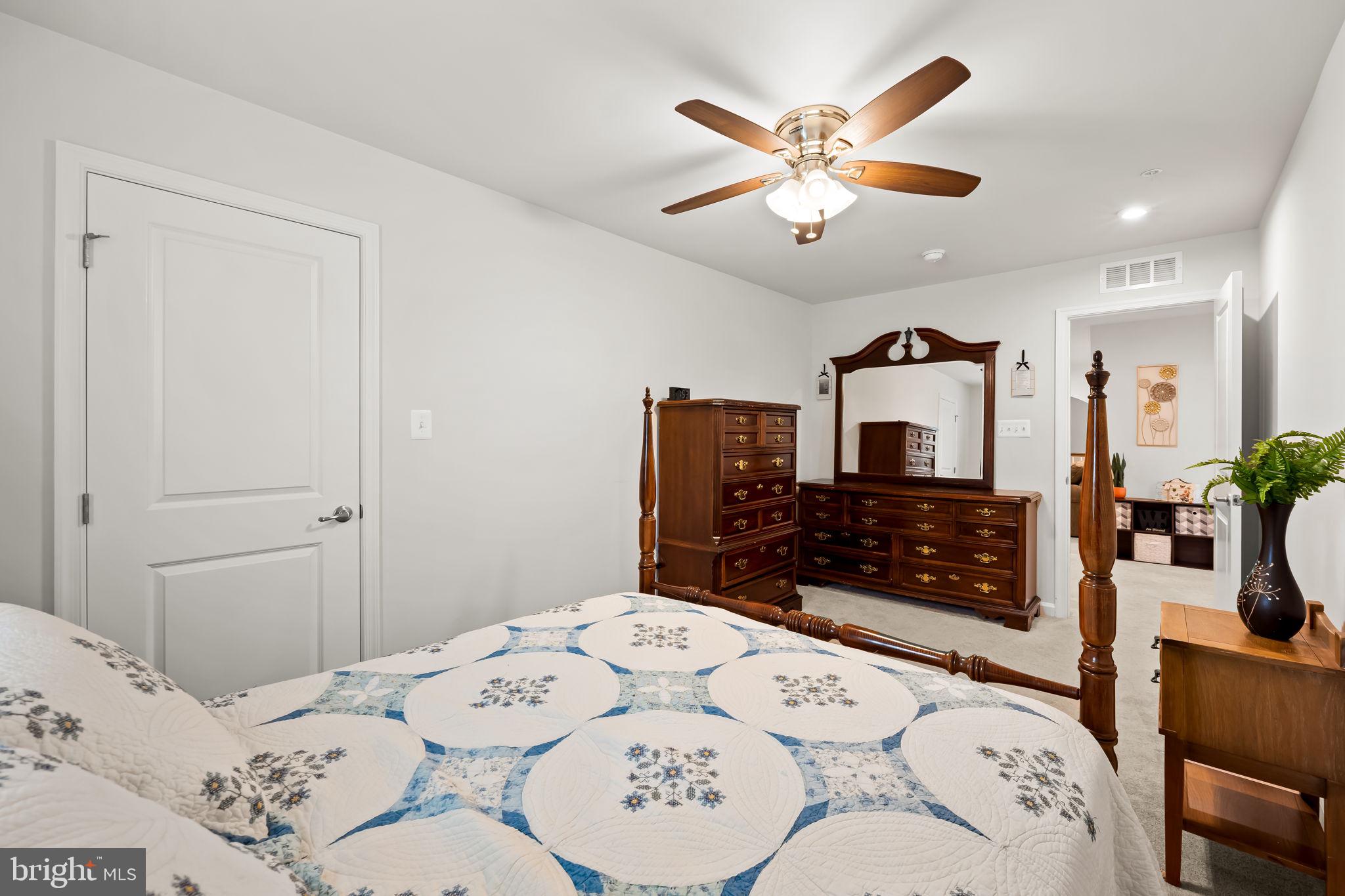 TANYARD SHORES - Residential