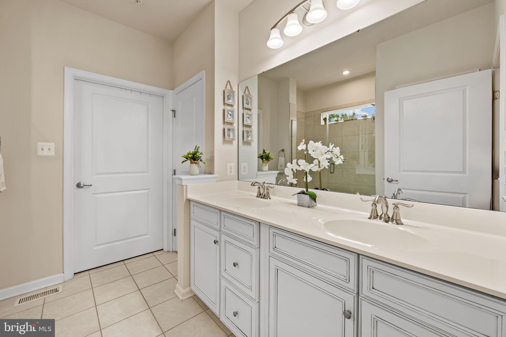 TANYARD SHORES - Residential