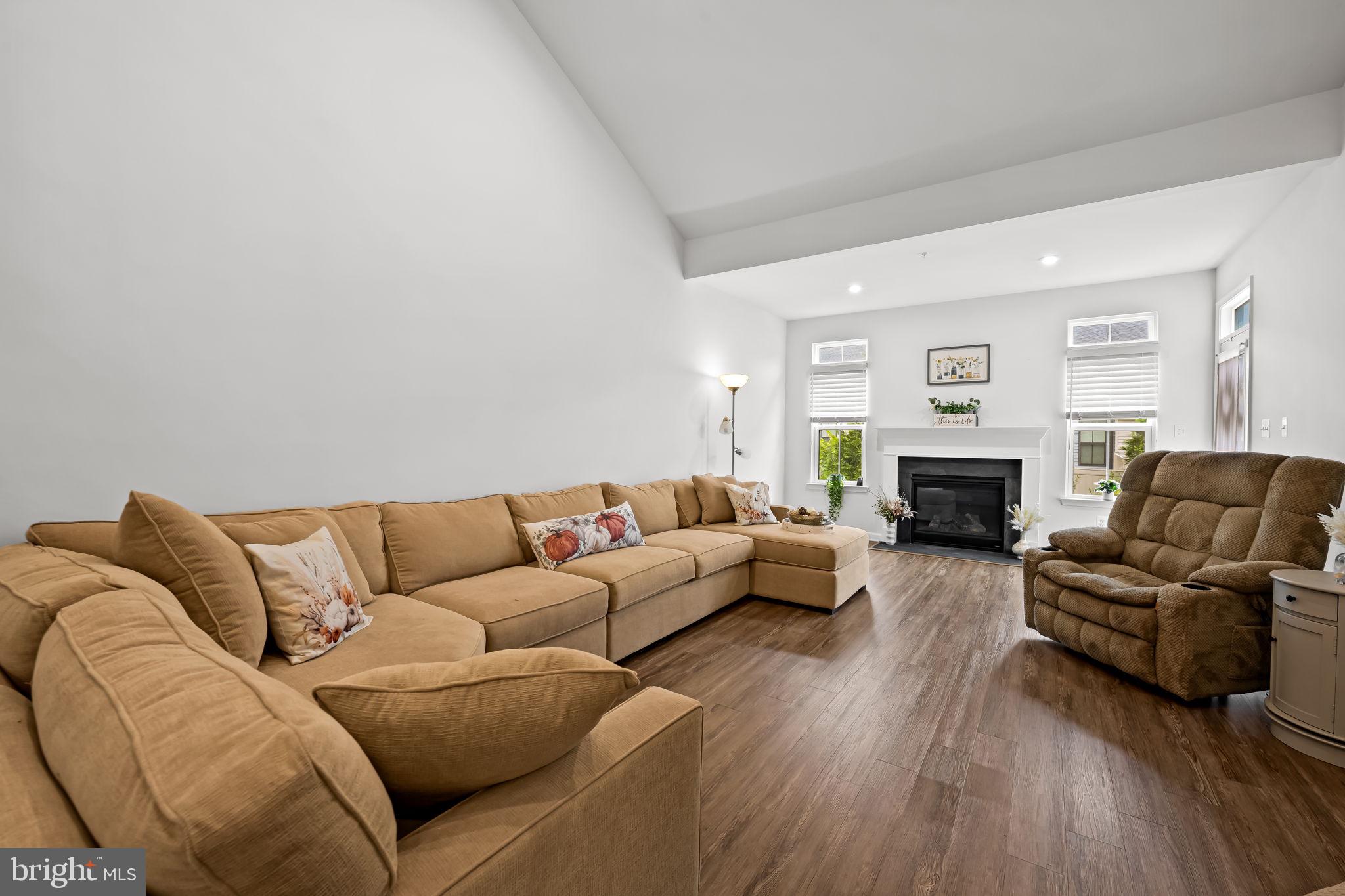 TANYARD SHORES - Residential