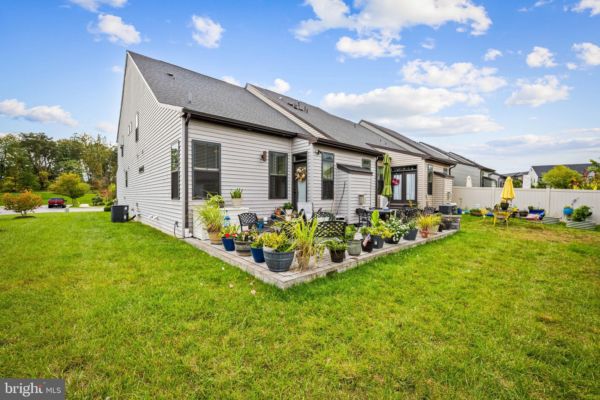 TANYARD SHORES - Residential