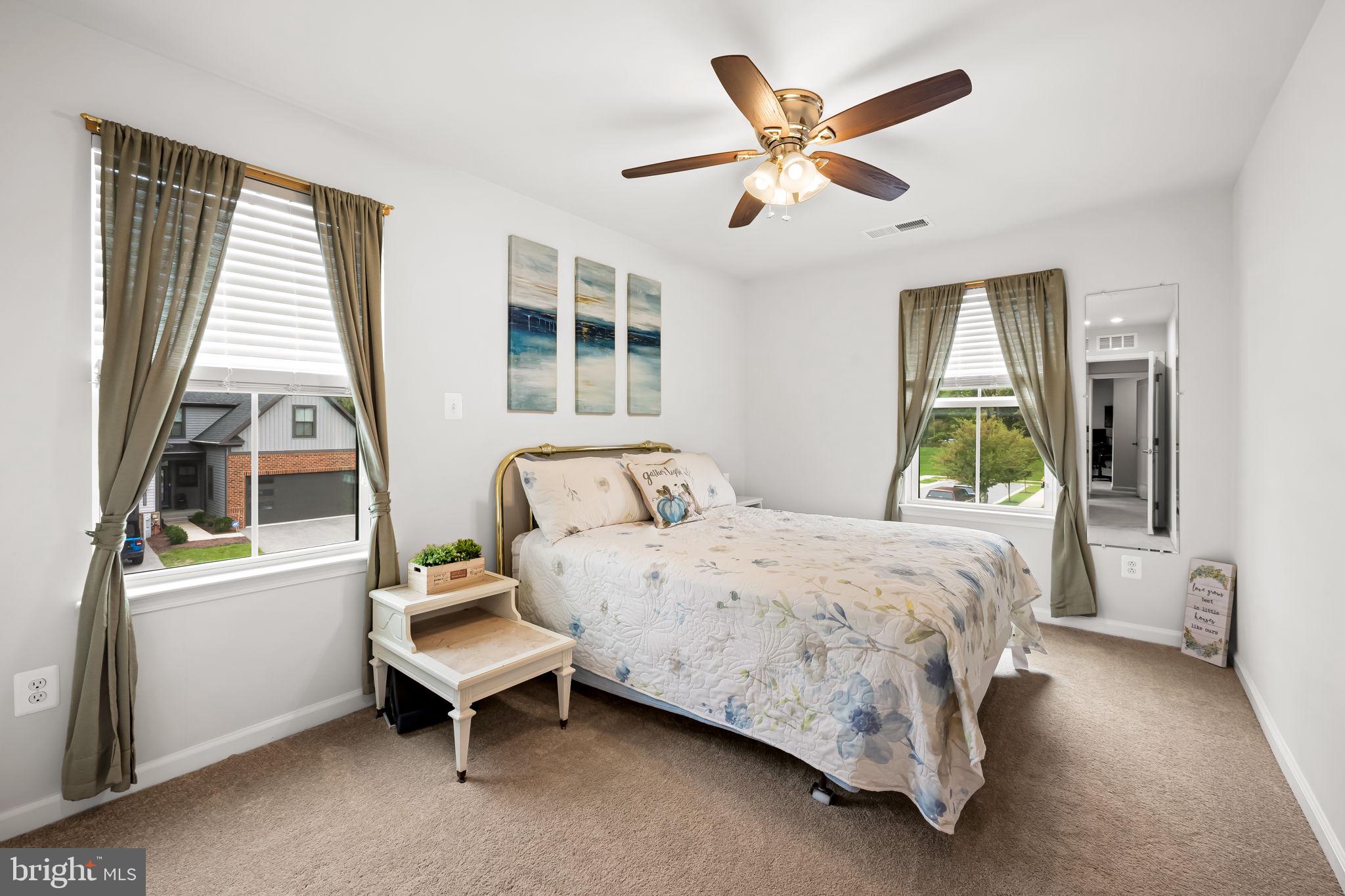 TANYARD SHORES - Residential