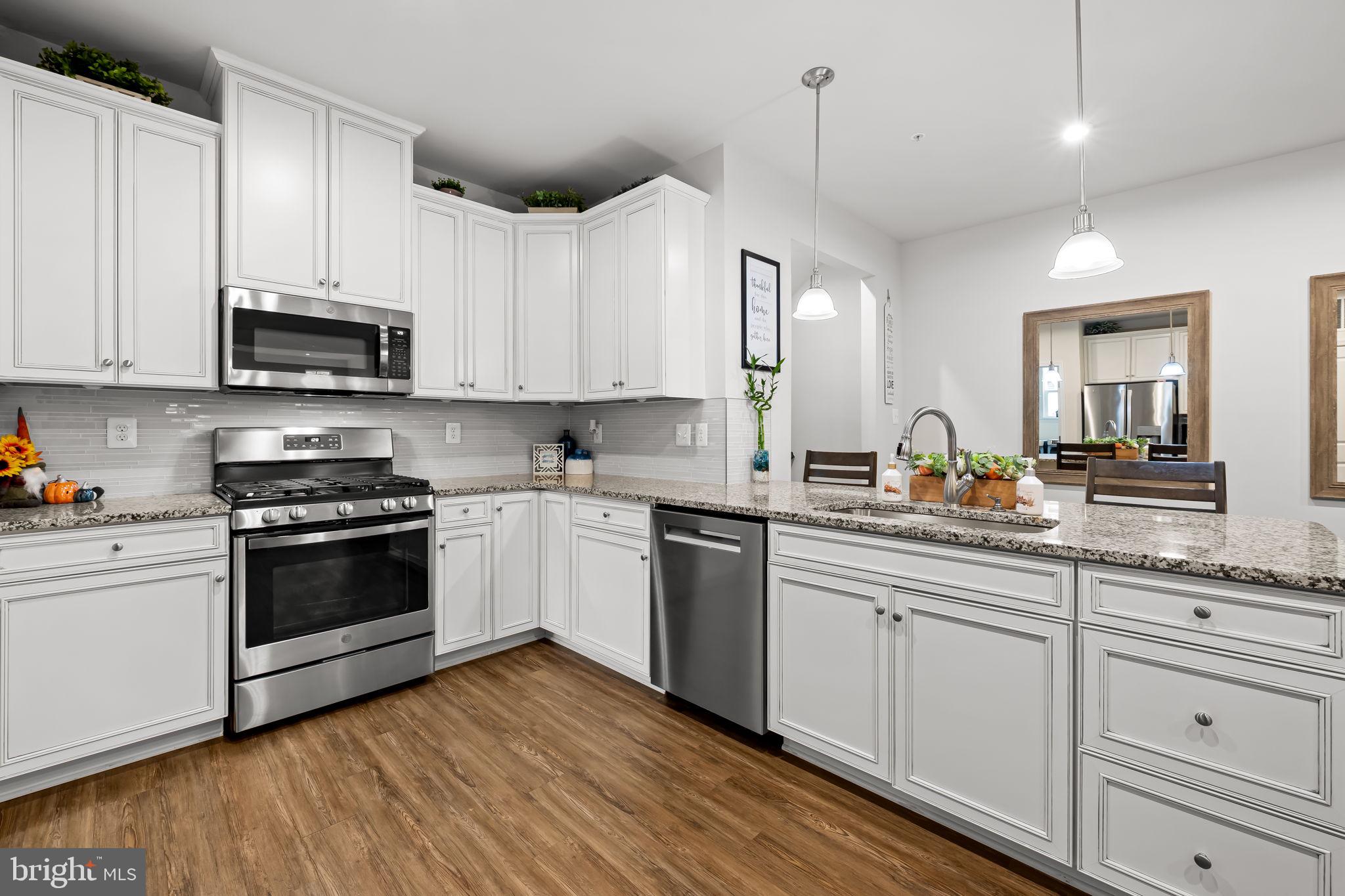 TANYARD SHORES - Residential