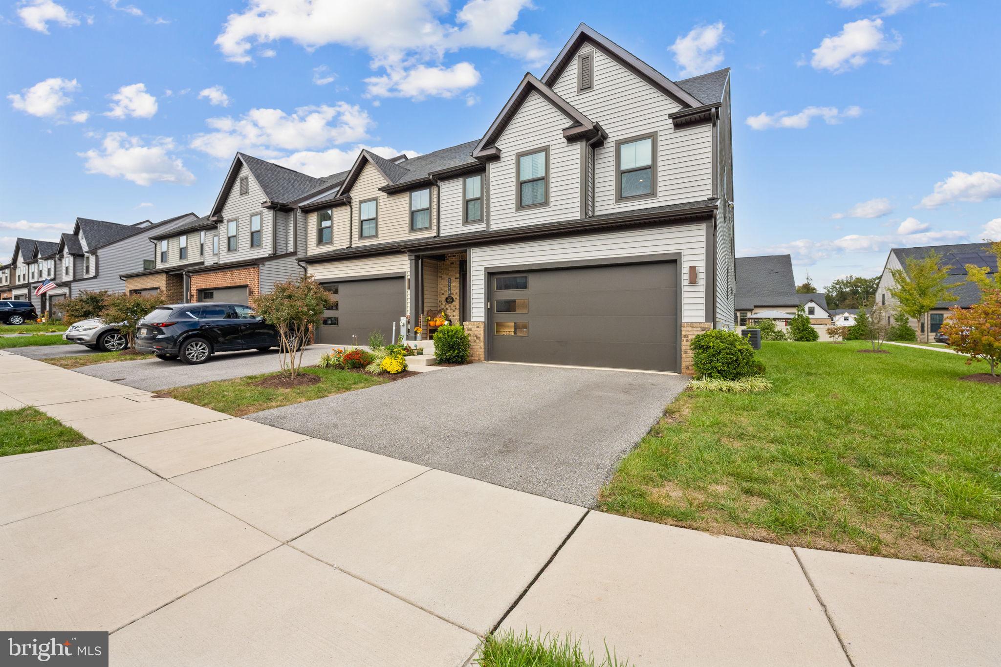 7728 PESTLE LANE
