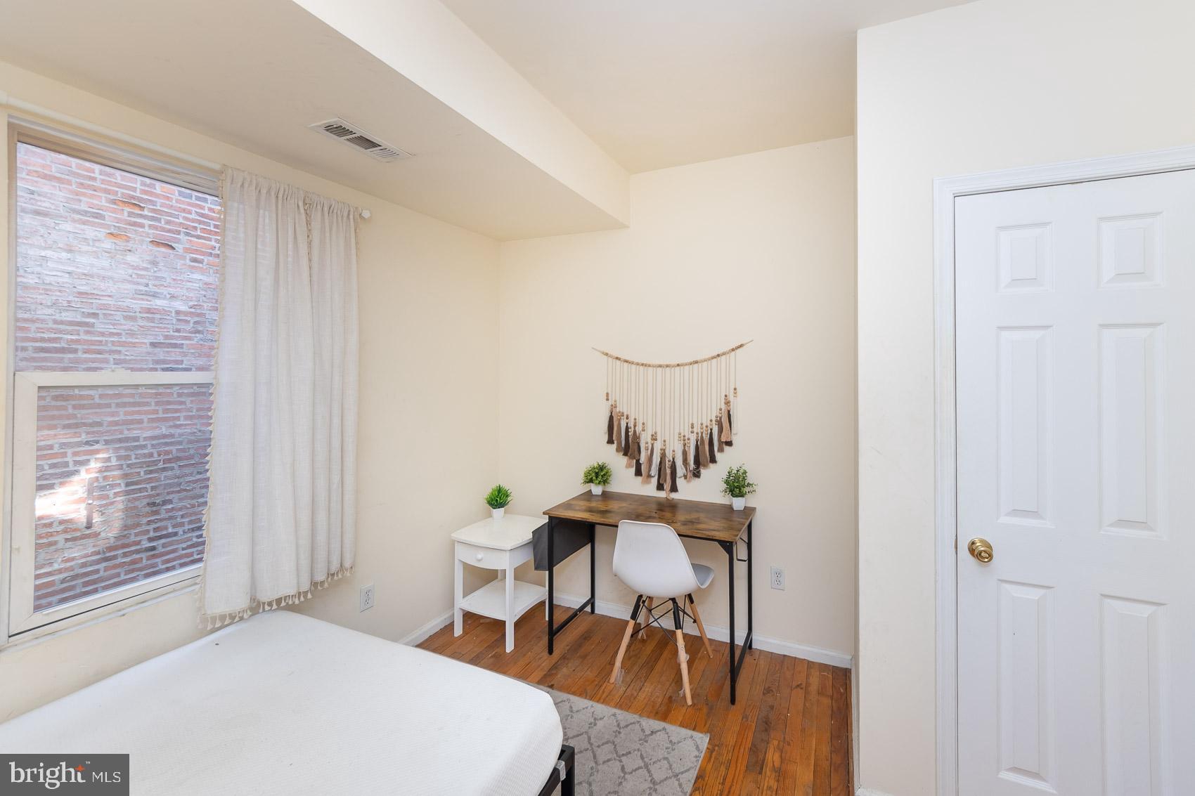 MADISON PARK HISTORIC DISTRICT - Residential Income