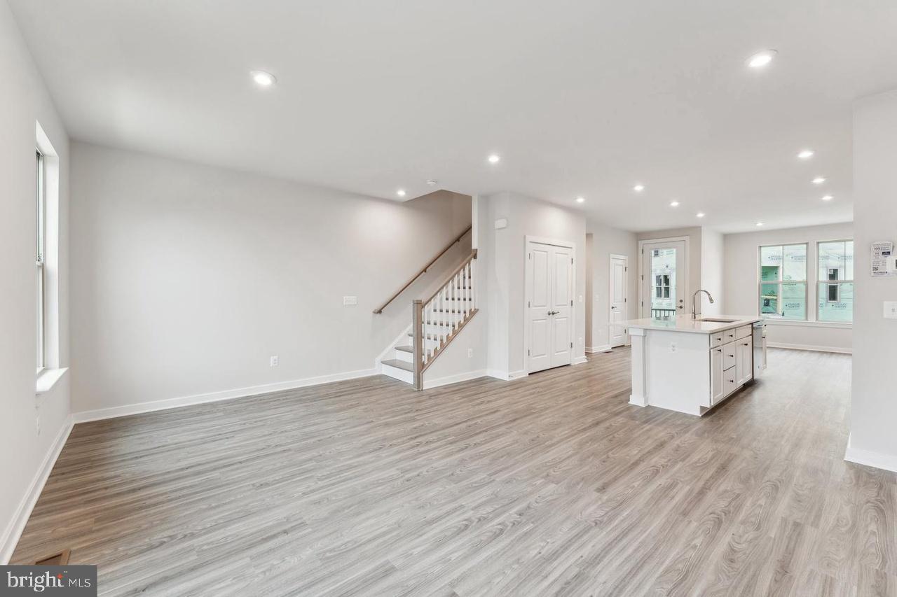 PARK PLACE - Residential Lease