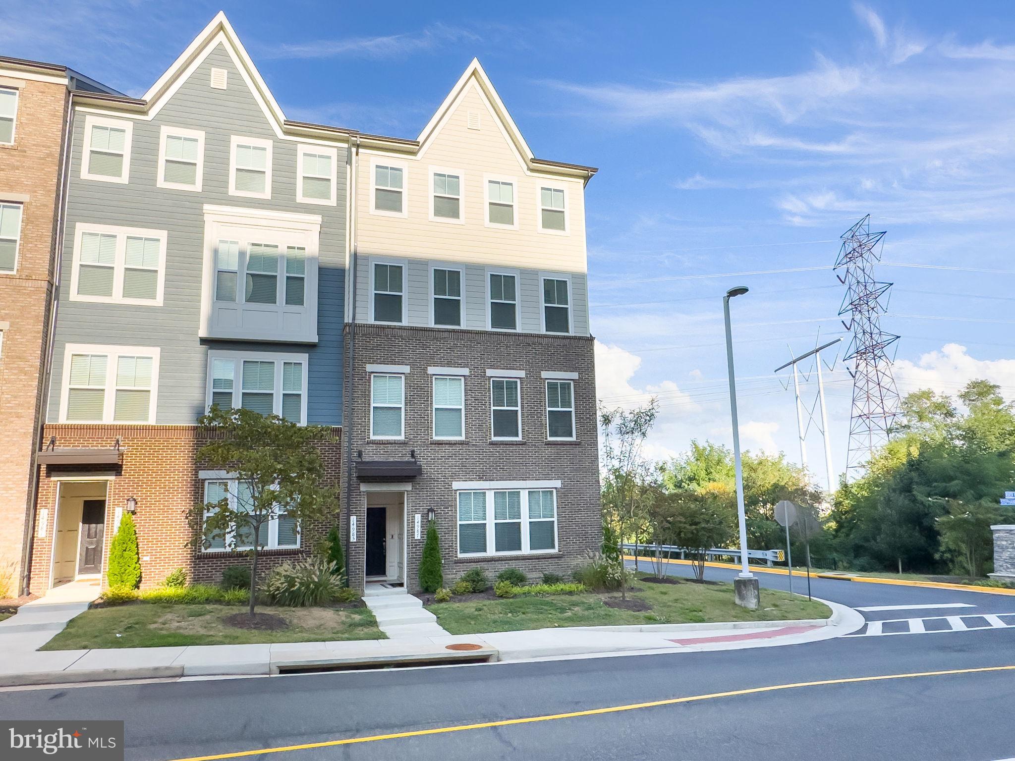 POTOMAC TOWN CENTER - Residential