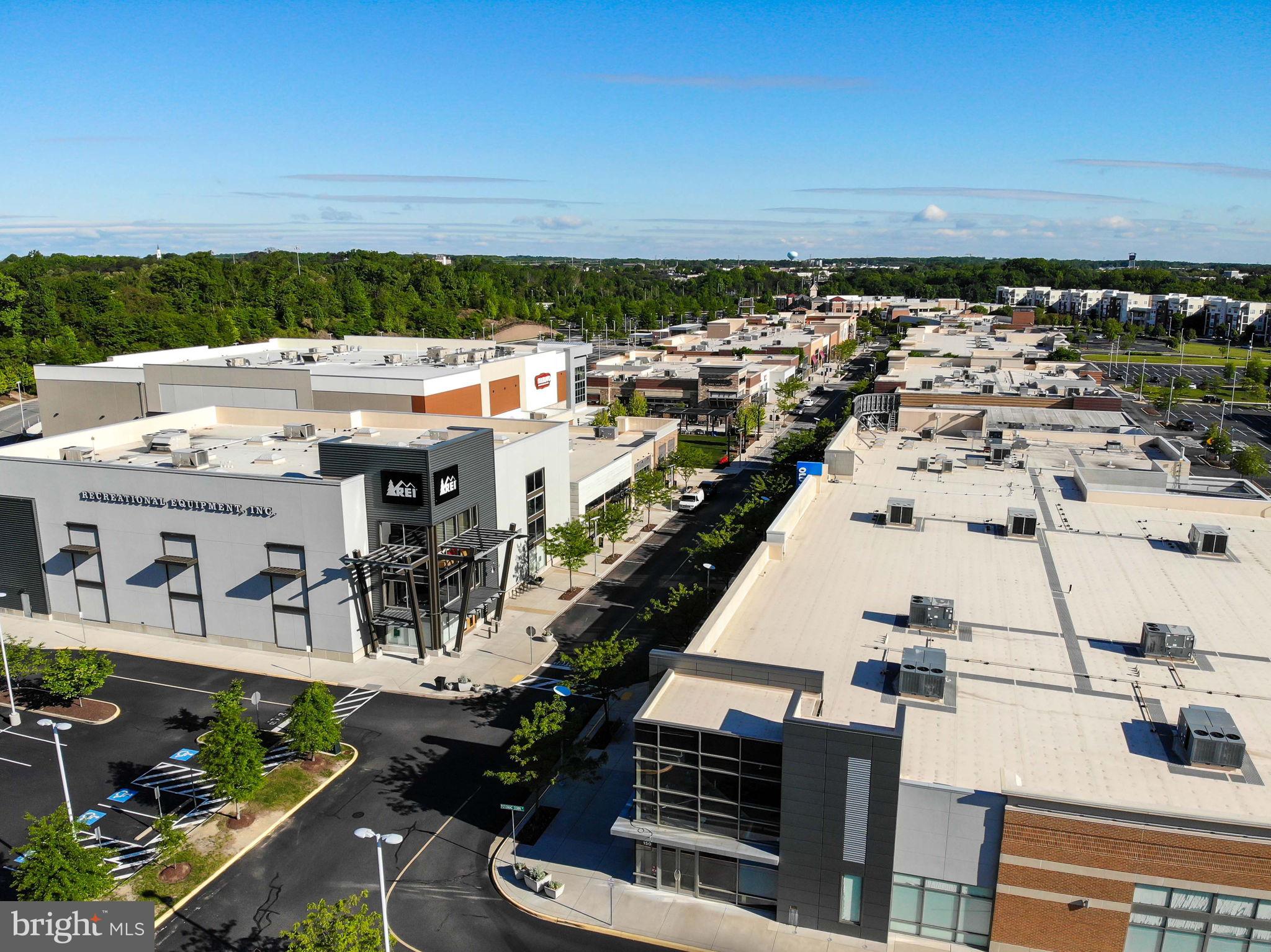 POTOMAC TOWN CENTER - Residential