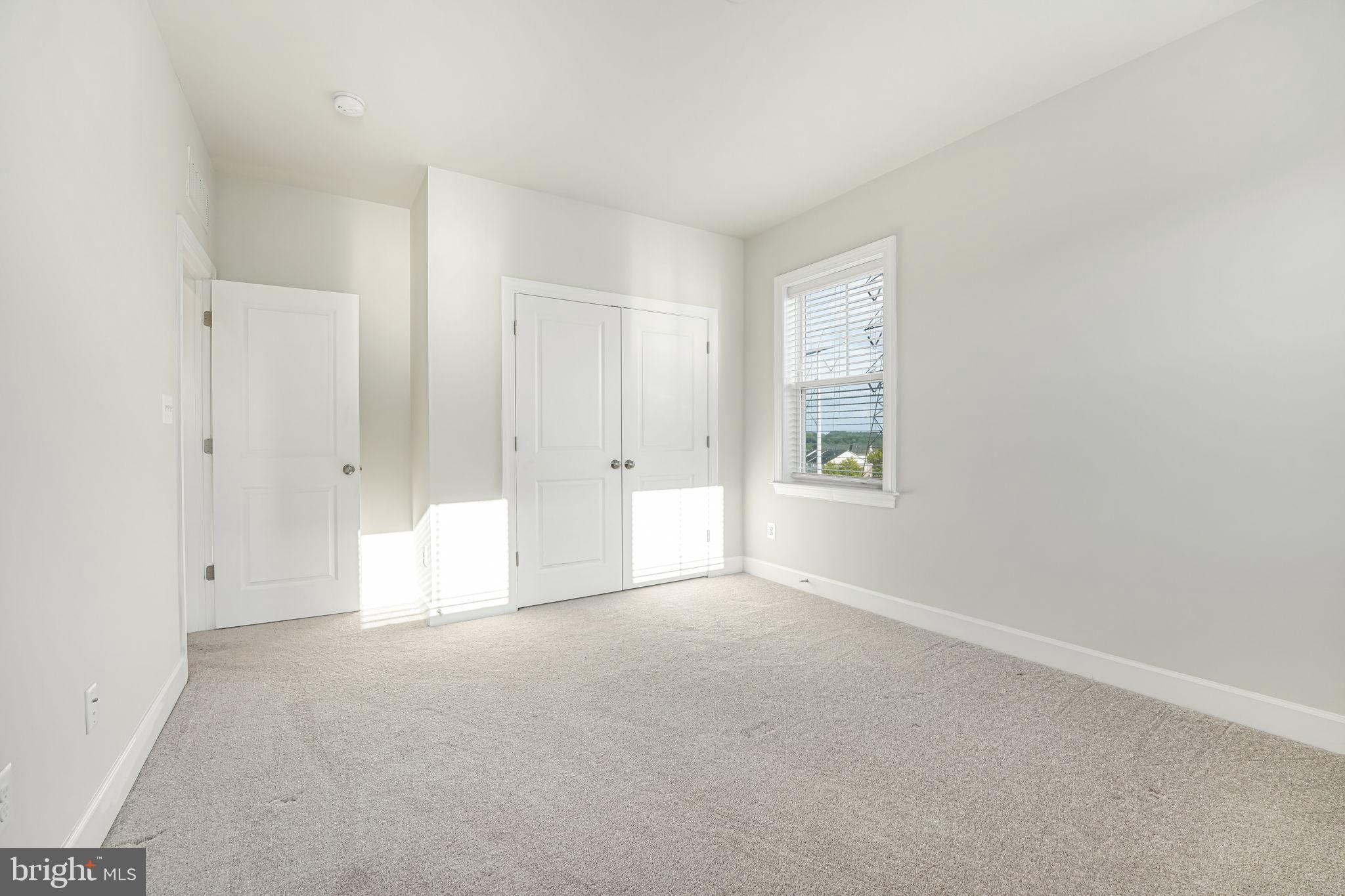 POTOMAC TOWN CENTER - Residential