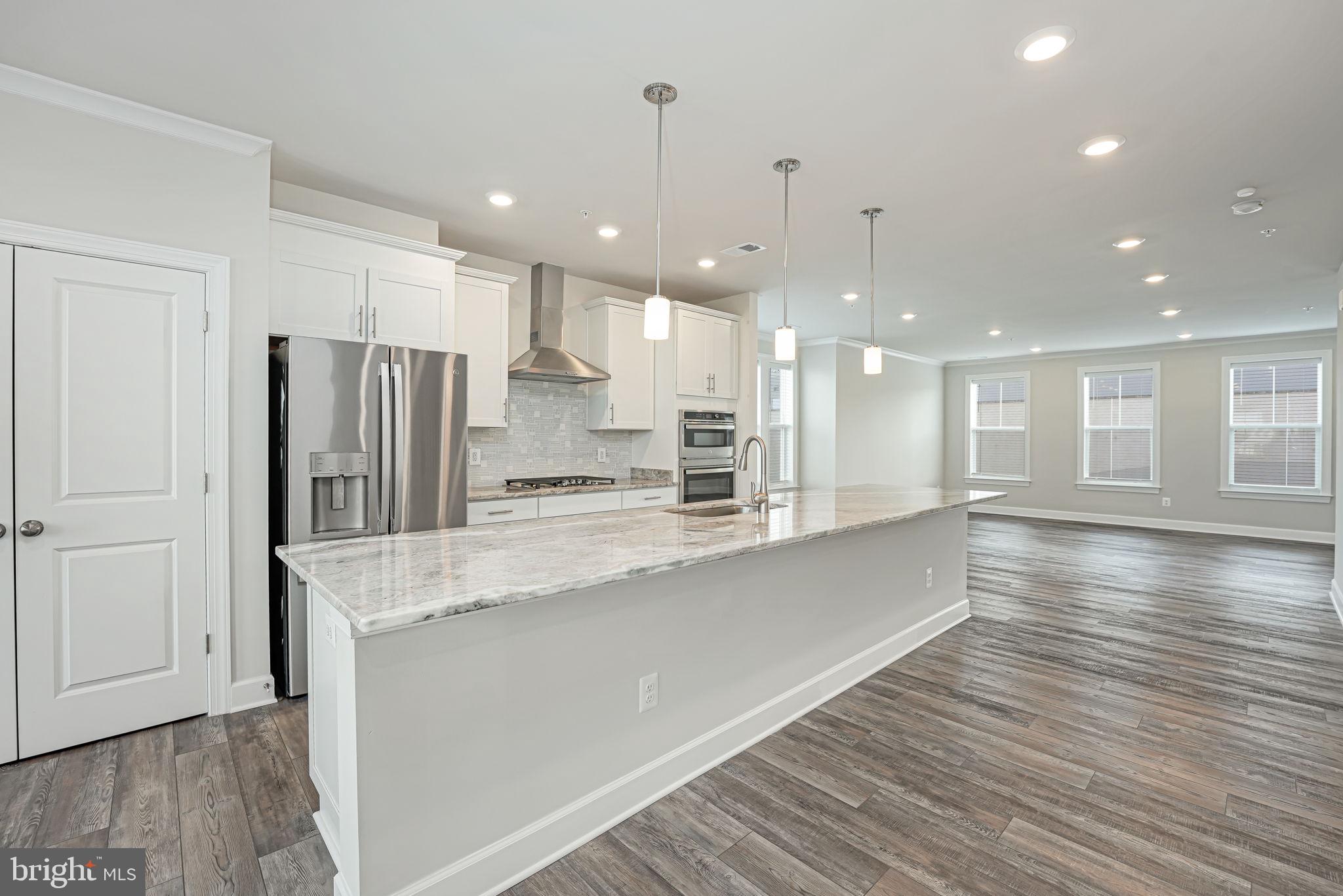 POTOMAC TOWN CENTER - Residential