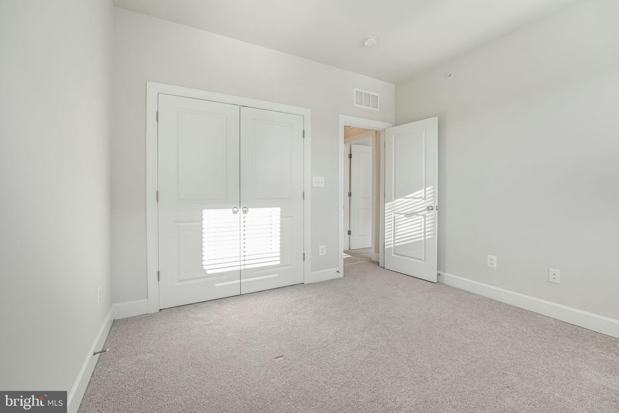 POTOMAC TOWN CENTER - Residential