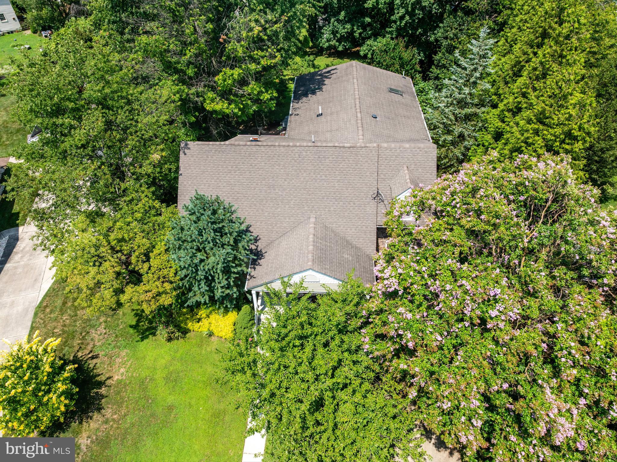 279 CRYSTAL TERRACE
