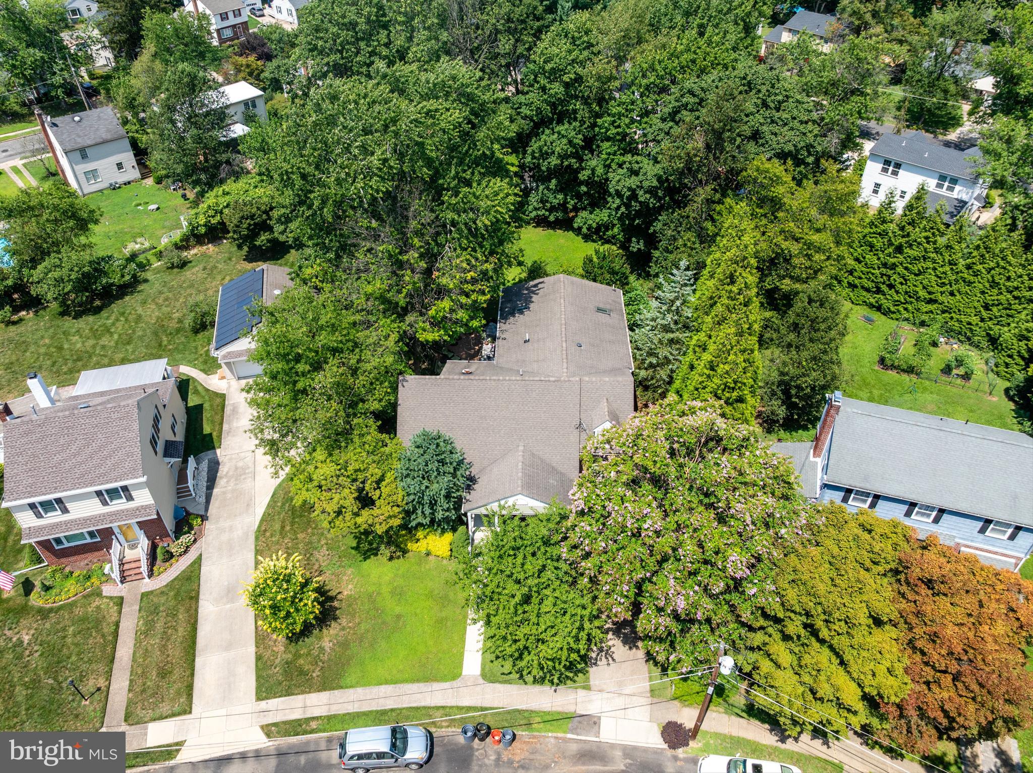 279 CRYSTAL TERRACE