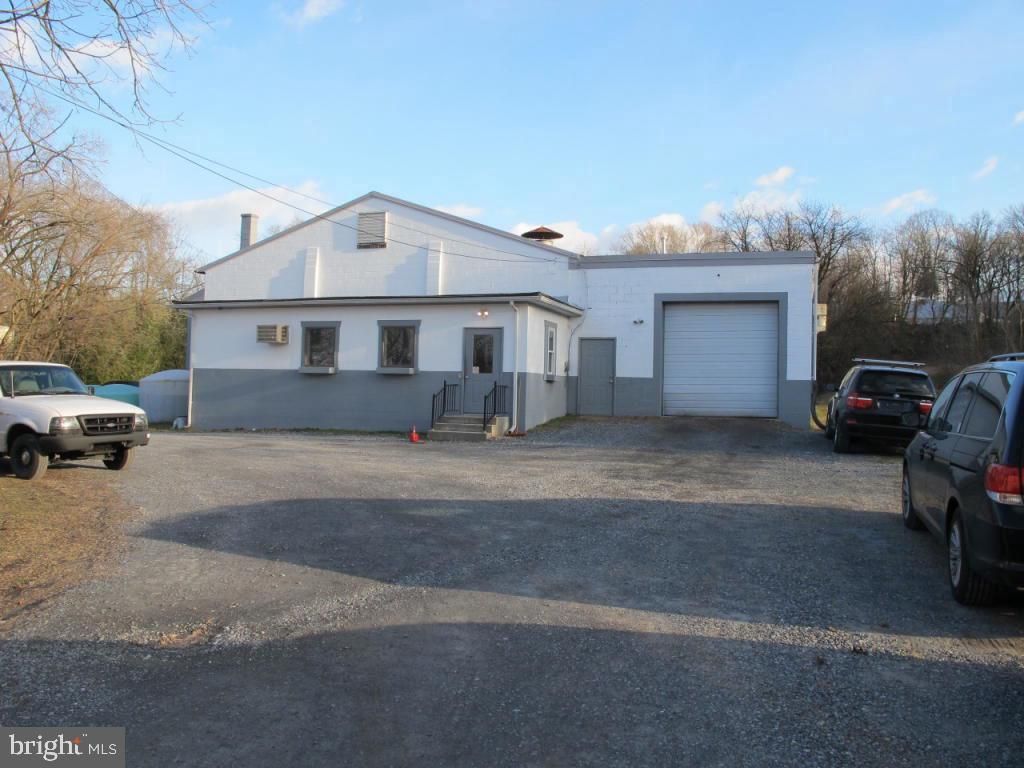 Photo of 398 S Main Street, MANHEIM, PA 17545 (MLS # PALA2059024)