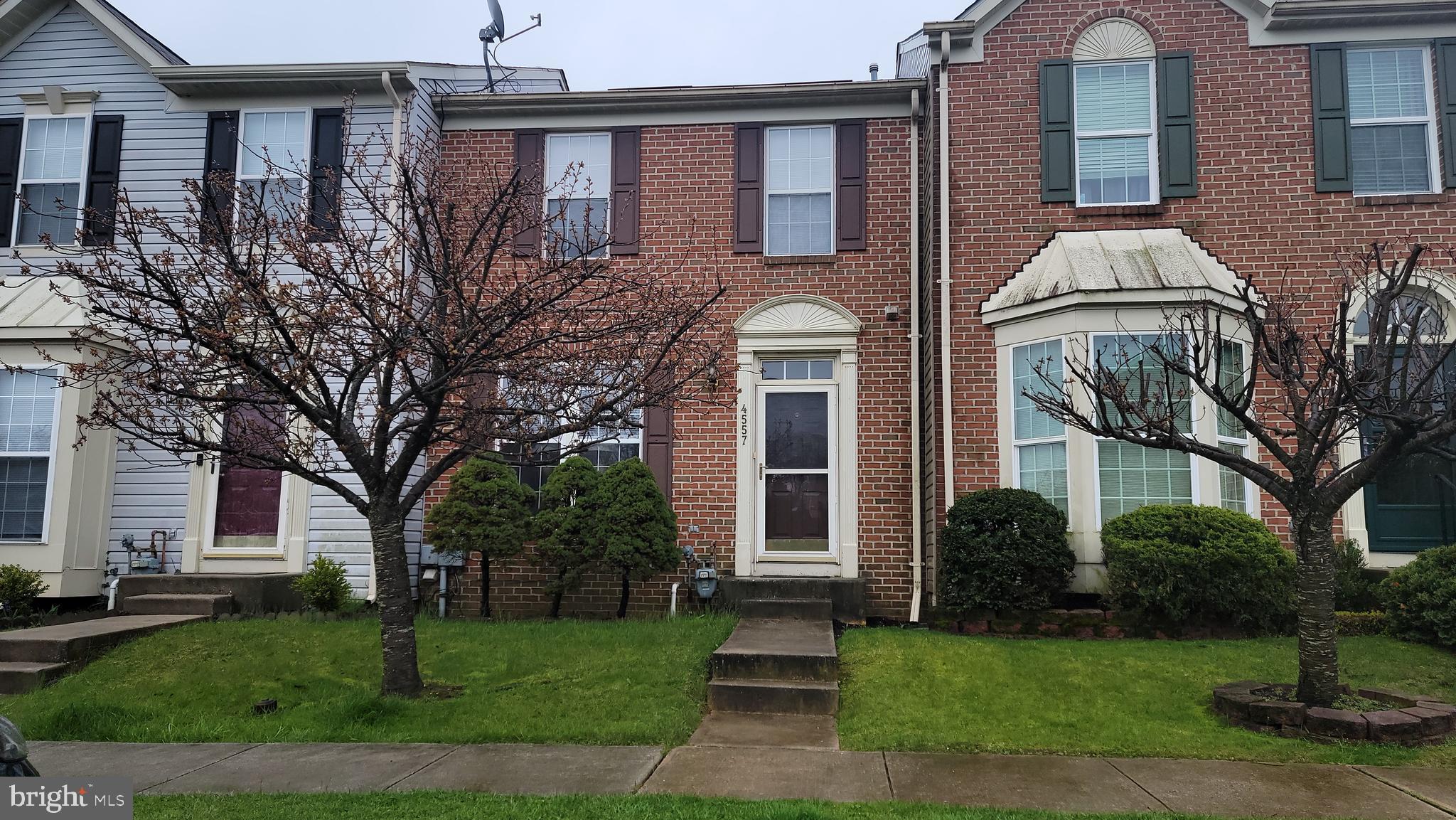 PERRY HALL FARMS - Residential Lease