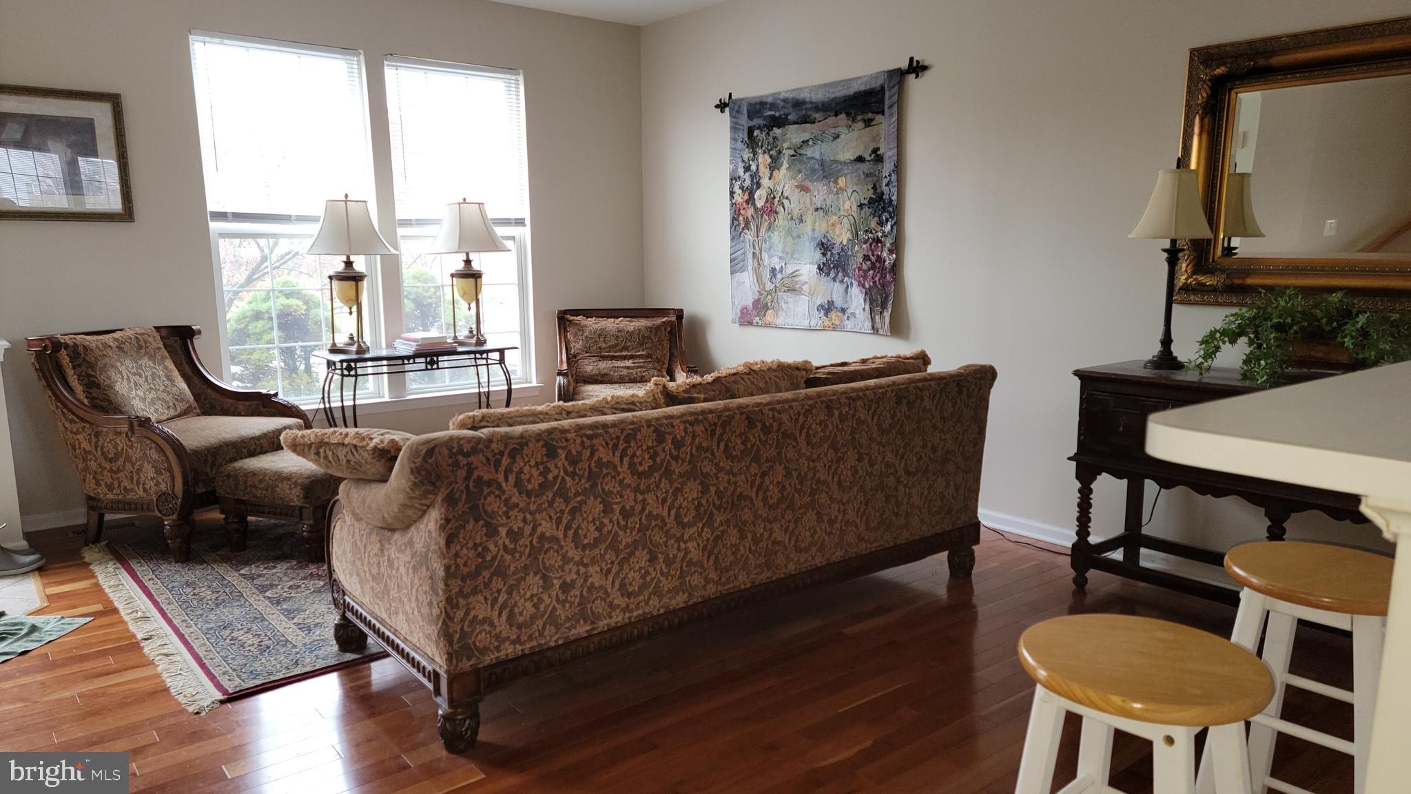 PERRY HALL FARMS - Residential Lease