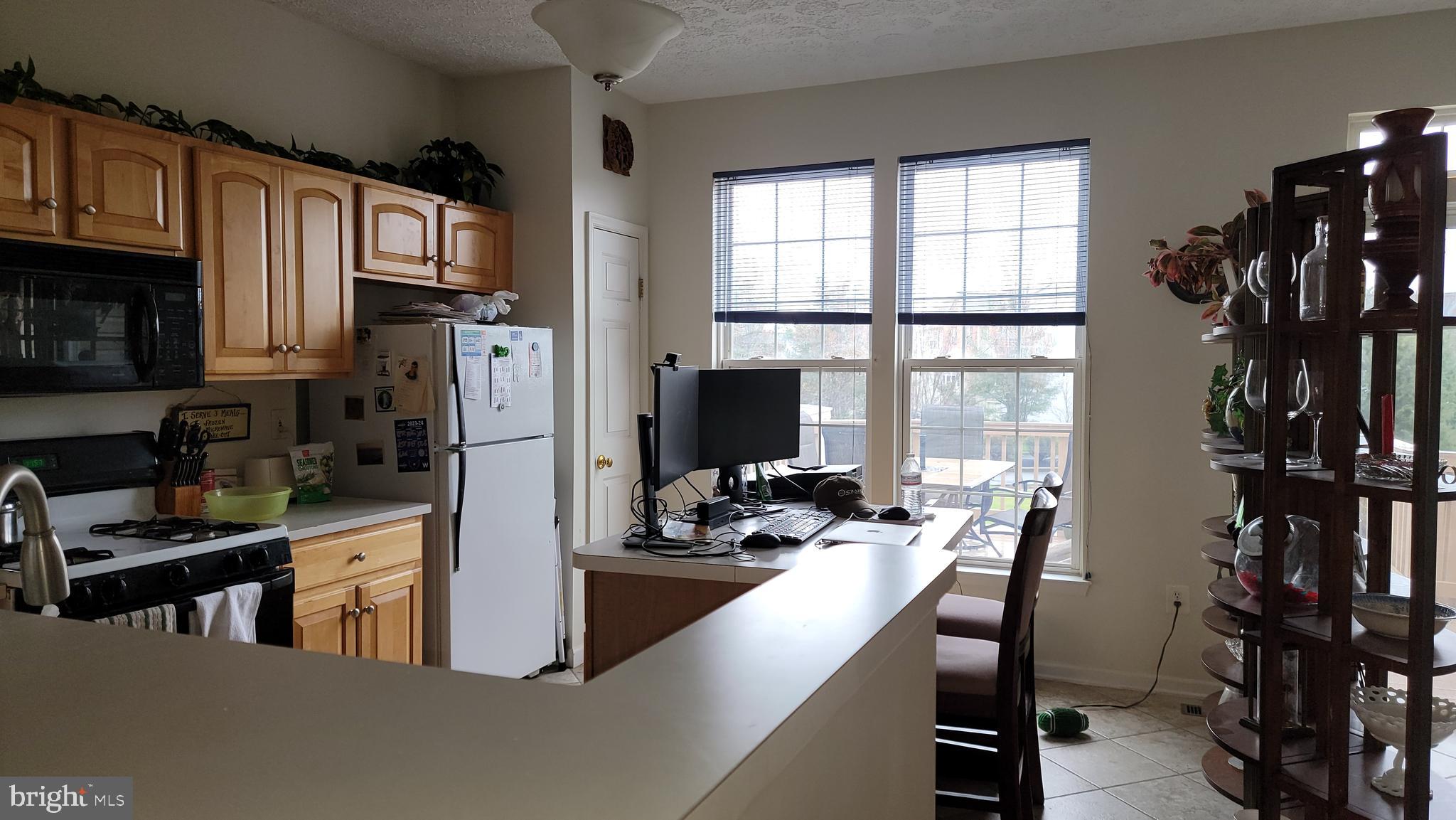 PERRY HALL FARMS - Residential Lease