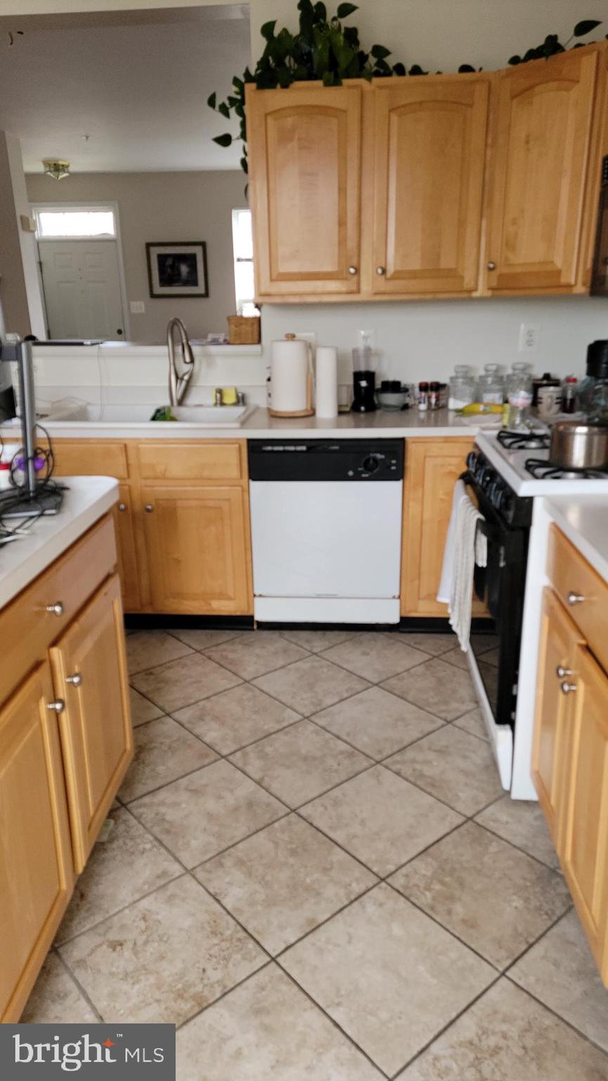 PERRY HALL FARMS - Residential Lease