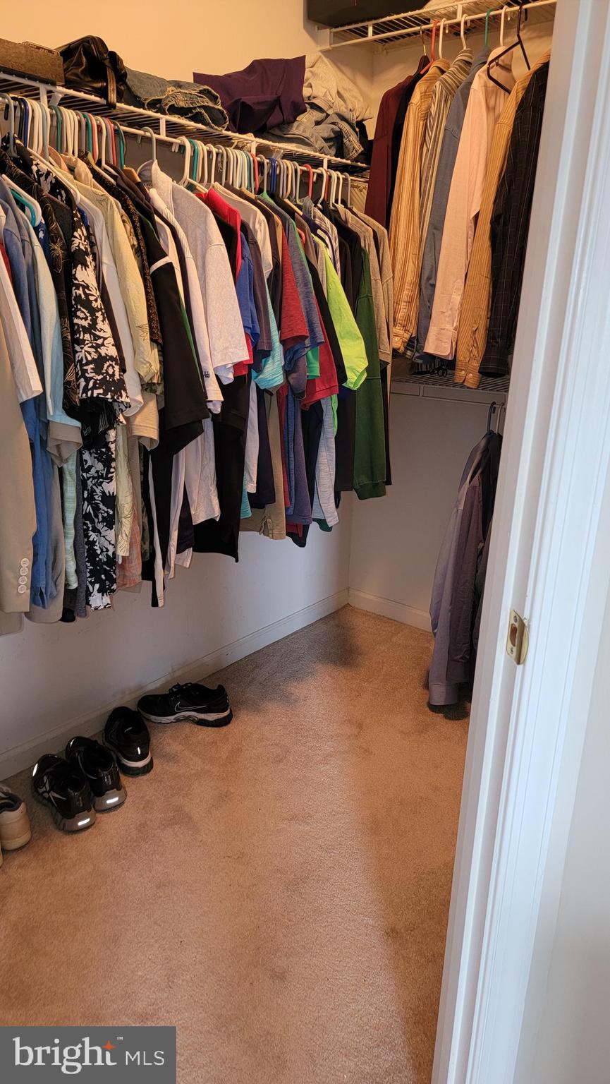 PERRY HALL FARMS - Residential Lease