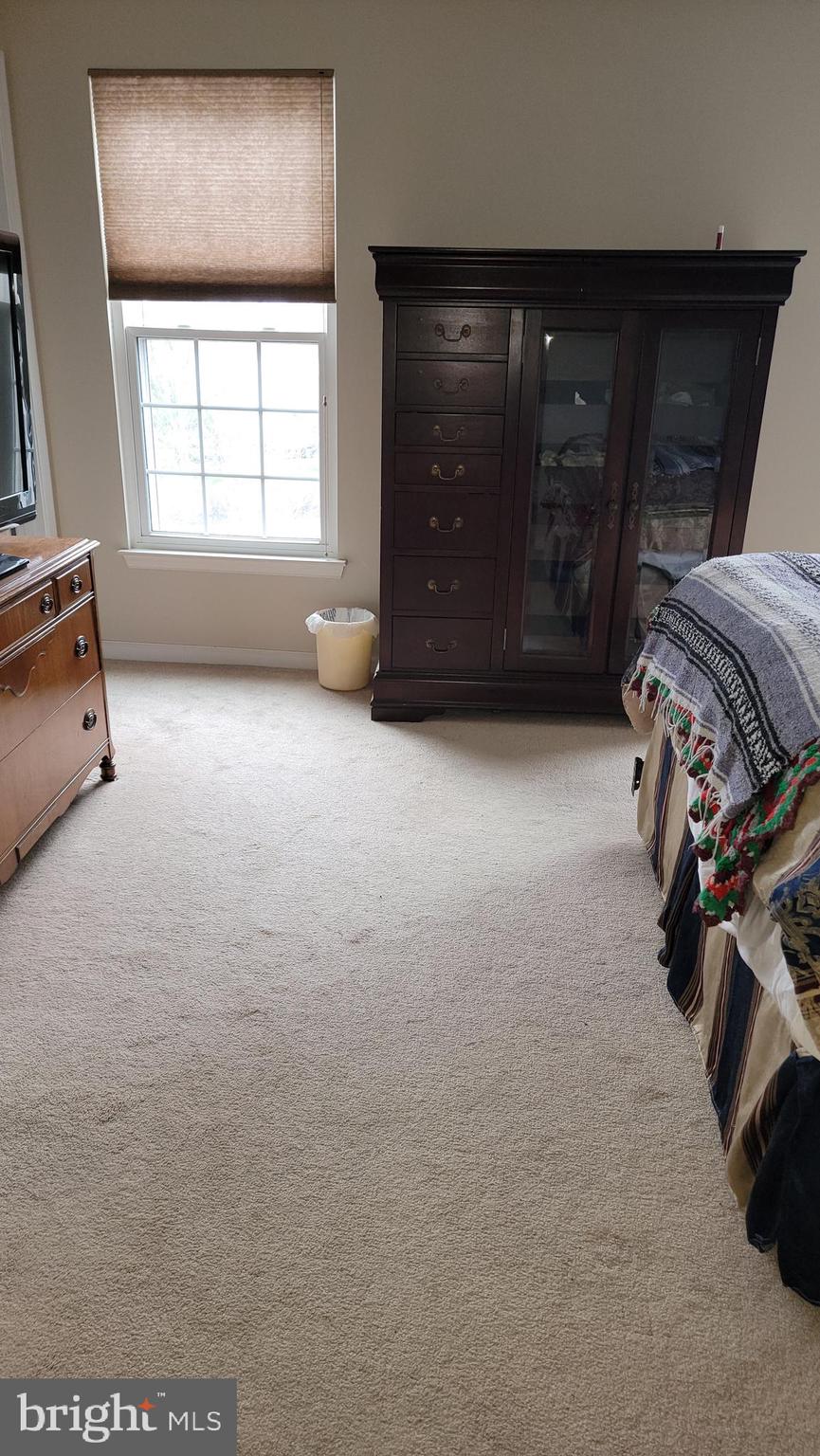 PERRY HALL FARMS - Residential Lease