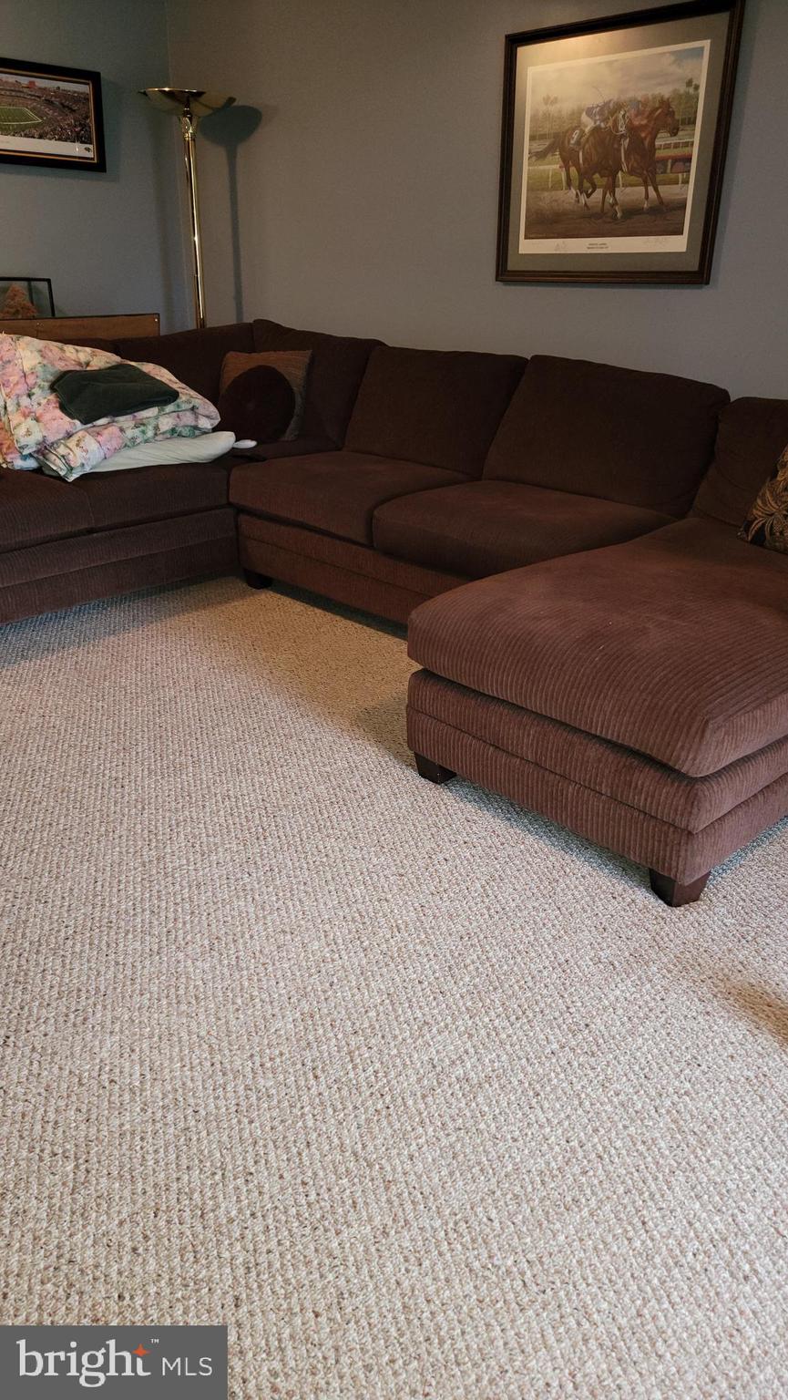 PERRY HALL FARMS - Residential Lease