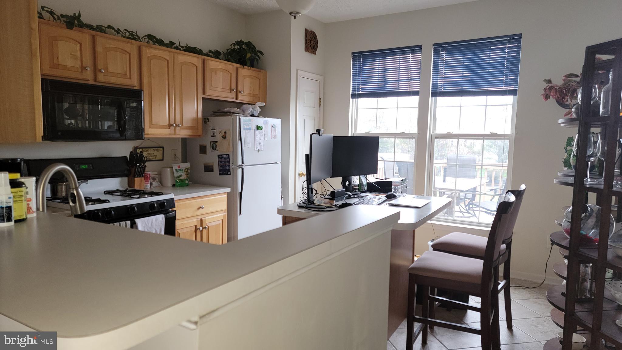 PERRY HALL FARMS - Residential Lease