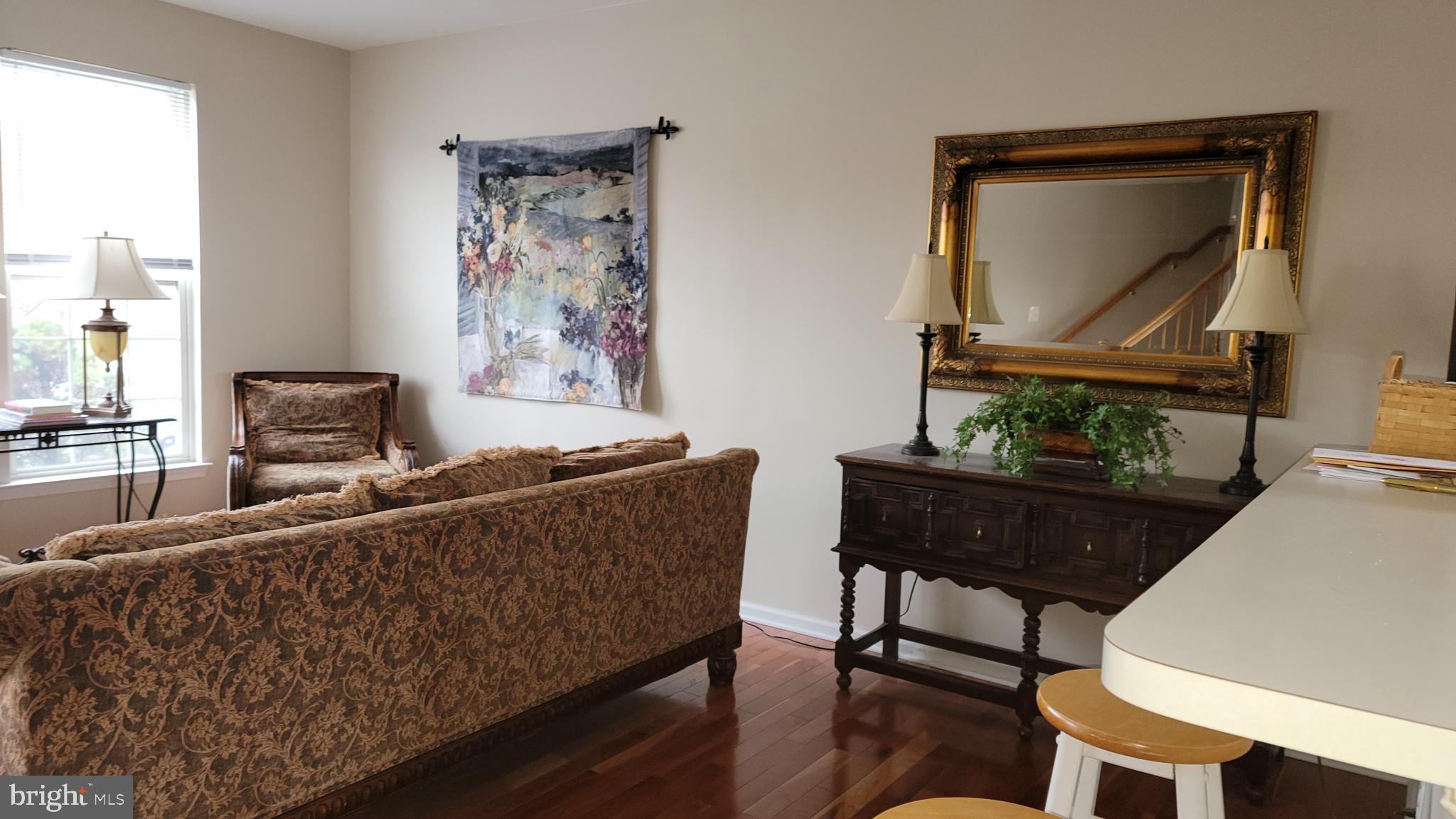 PERRY HALL FARMS - Residential Lease