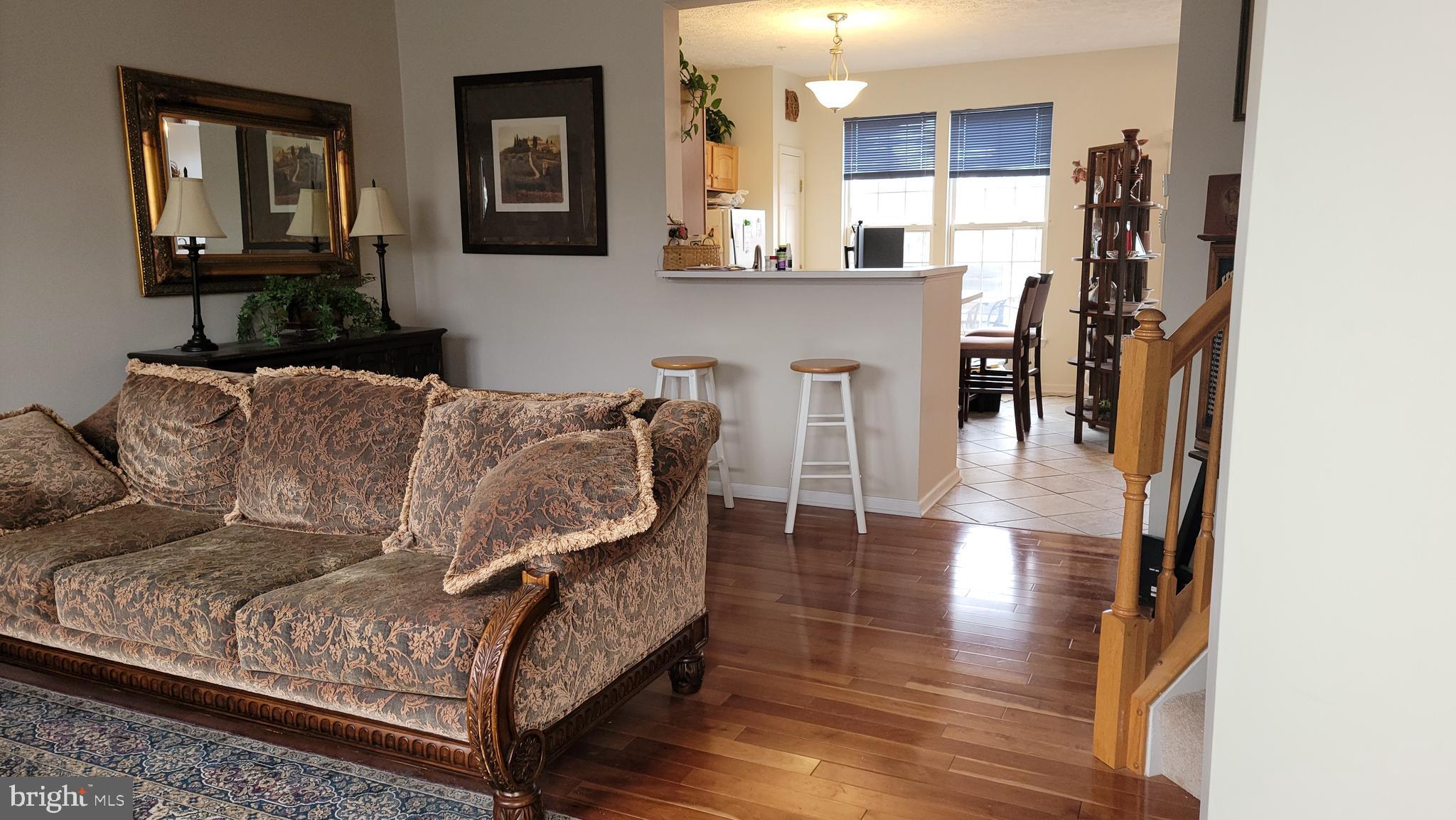 PERRY HALL FARMS - Residential Lease